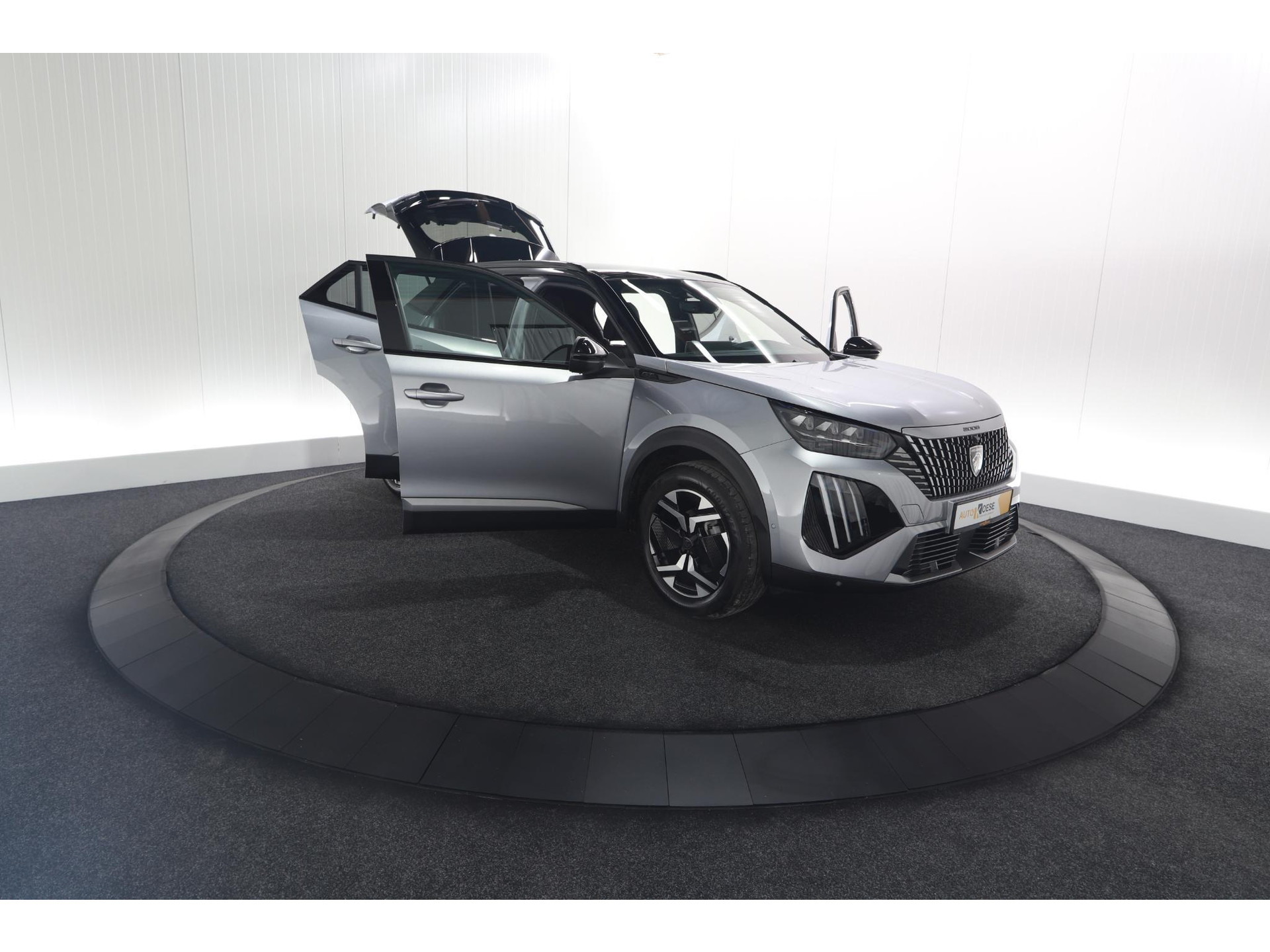 Peugeot 2008 PureTech 130 EAT8 GT | 360 Camera | Adaptieve Cruise Control | Dodehoekdetectie | Apple Carplay