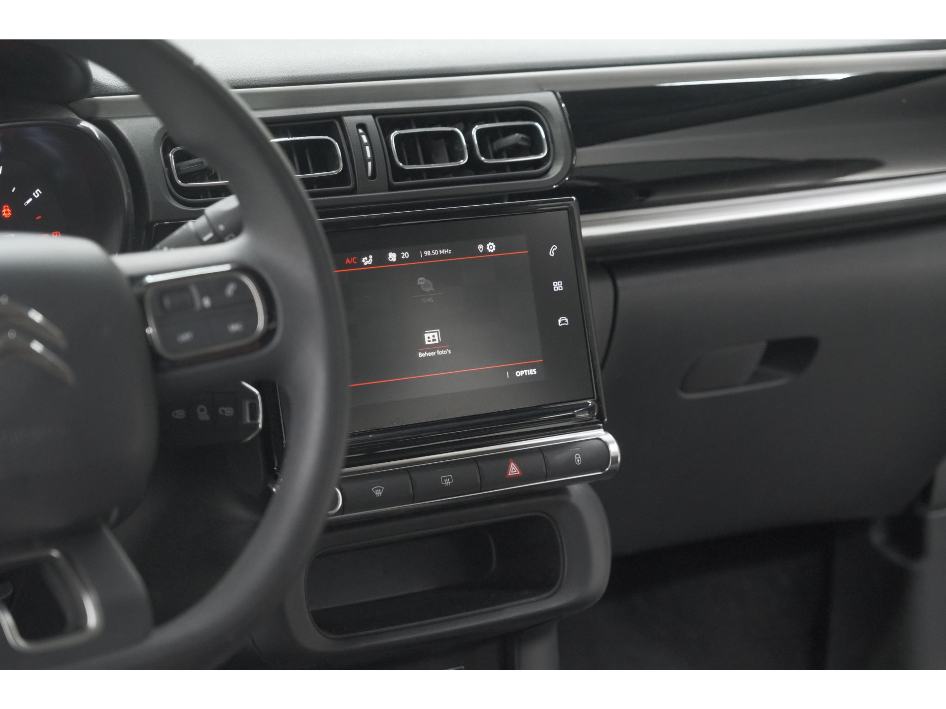 Citroen C3 PureTech 110 EAT6 Max | Apple Carplay | Parkeersensoren | Climate Control | 16 Inch Lichtmetalen Velgen