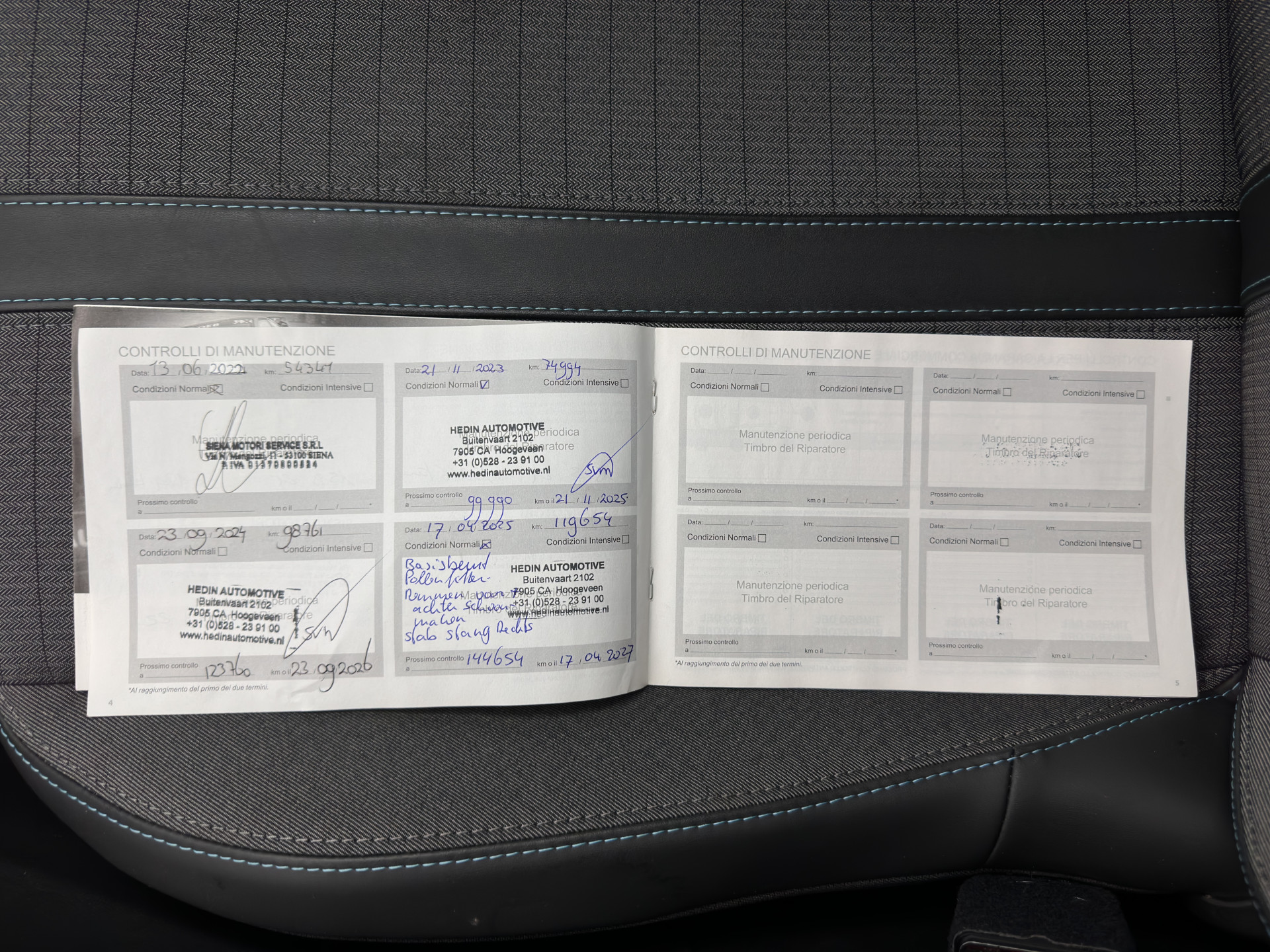 Peugeot e-208 EV Allure 50 kWh {SOH-91%} Aut *FULL-LED | DIGI-COCKPIT | BLINDSPOT | CAMERA | NAVI-FULLMAP | LANE-ASSIST | KEYLESS | DAB | CCS-FASTLOADER | TOP-VIEW | AMBIENT-LIGHT | PRIVACY-GLASS | 17"ALU*