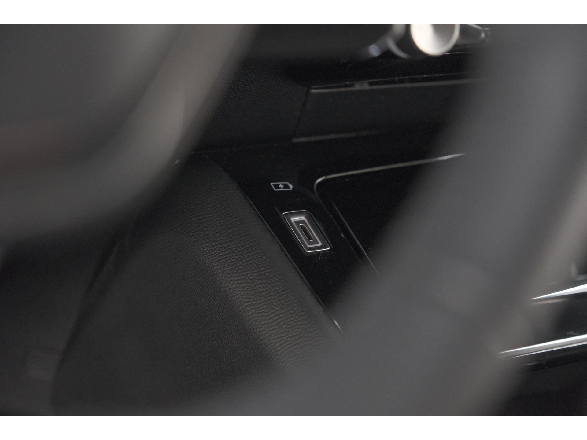 Peugeot 208 1.2 Hybrid 110 e-DSC6 Allure | IJSKOUDE Climate Control | Apple Carplay | Parkeersensoren