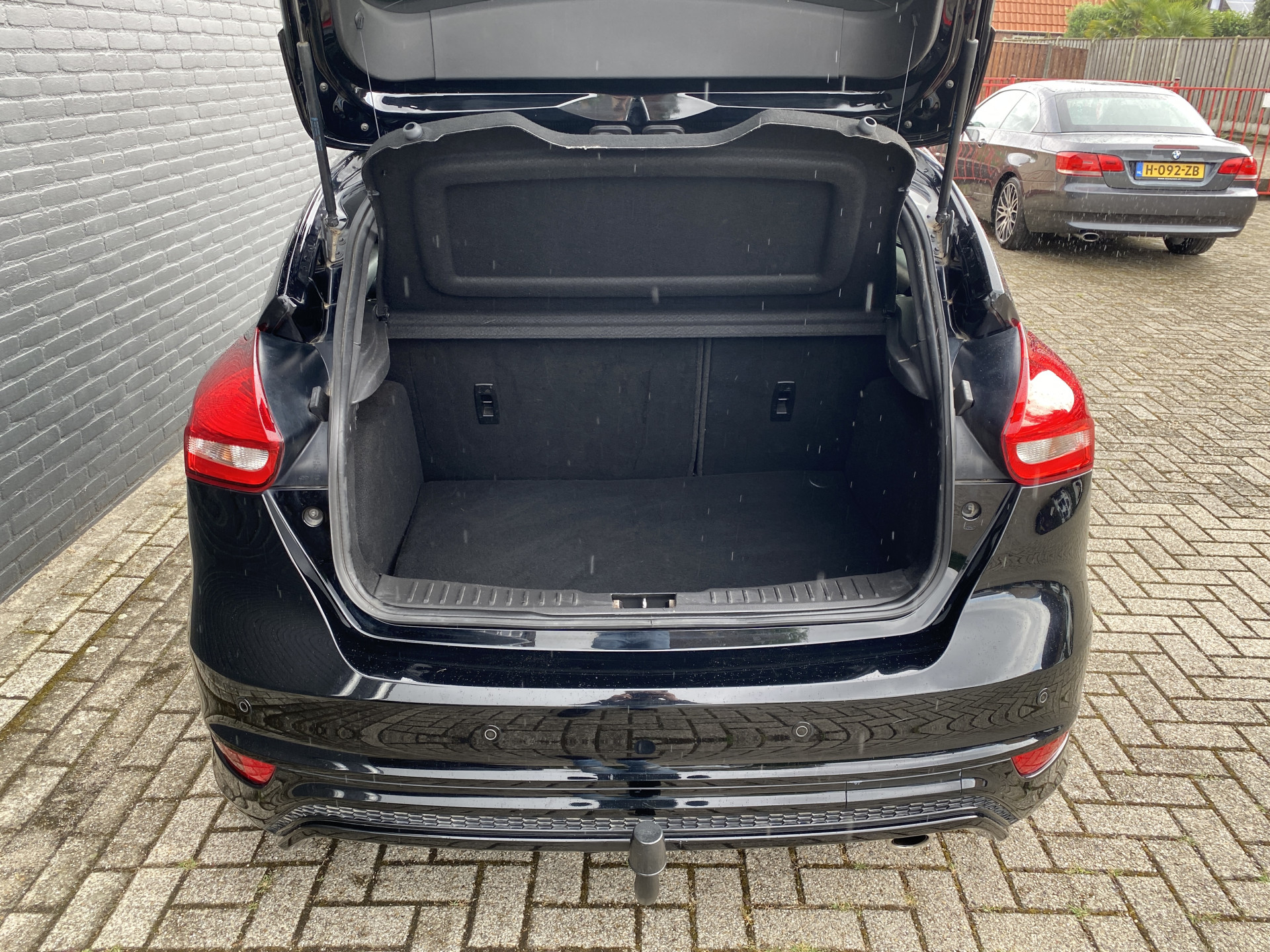Ford Focus 1.5 ST-Line 150 pk | navigatie | cruise control | trekhaak | all season banden | carplay | parkeersensoren