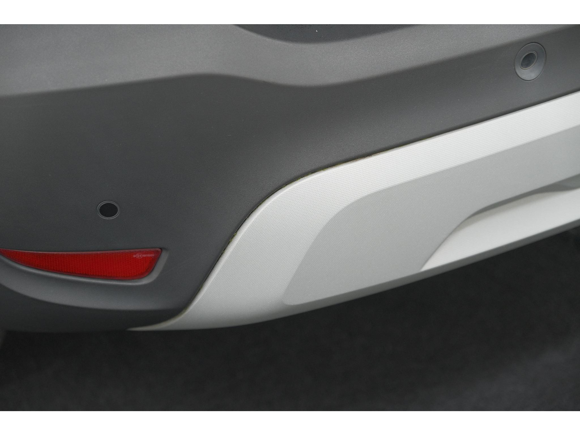 Opel Crossland Turbo 110 GS Line | Trekhaak | Camera | Apple Carplay | Navigatie | Parkeersensoren voor + Achter