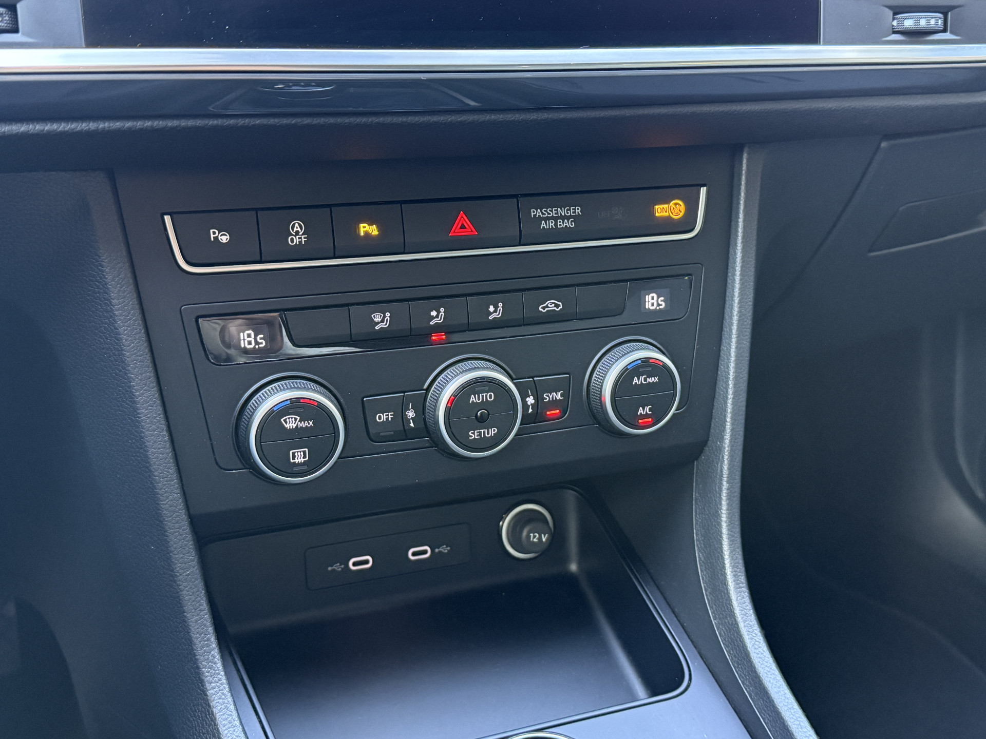 SEAT Ateca 1.5 TSI Style Business Intense | Park Assist | Camera | Apple/Android Auto