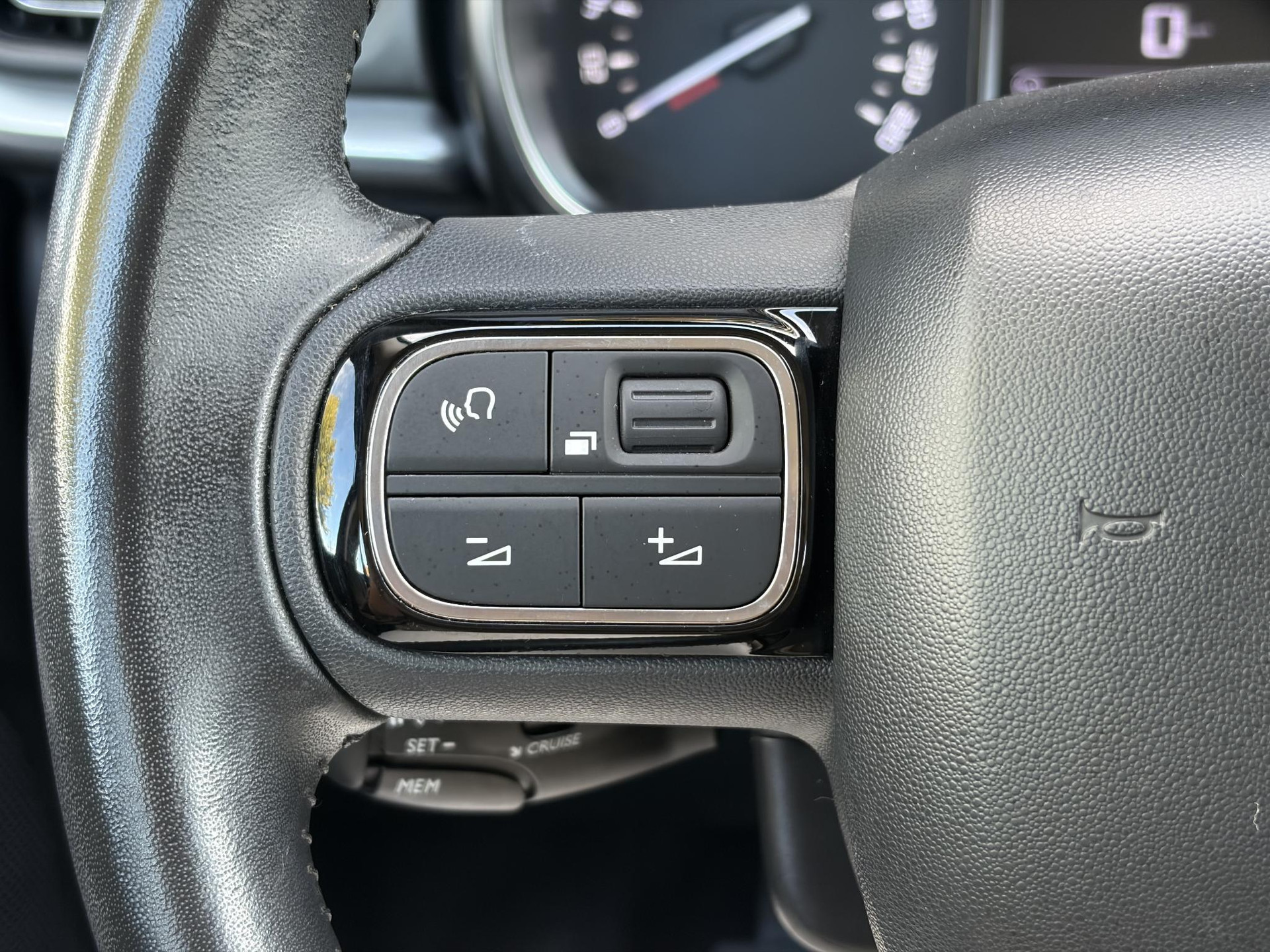 Citroen C3 1.2 PureTech Feel ✓2e Eigenaar✓Navi✓Carplay✓Clima✓Cruise✓Lm velgen✓Rijstrooksensor✓Pdc✓N.A.P✓Apk tot 05-2027