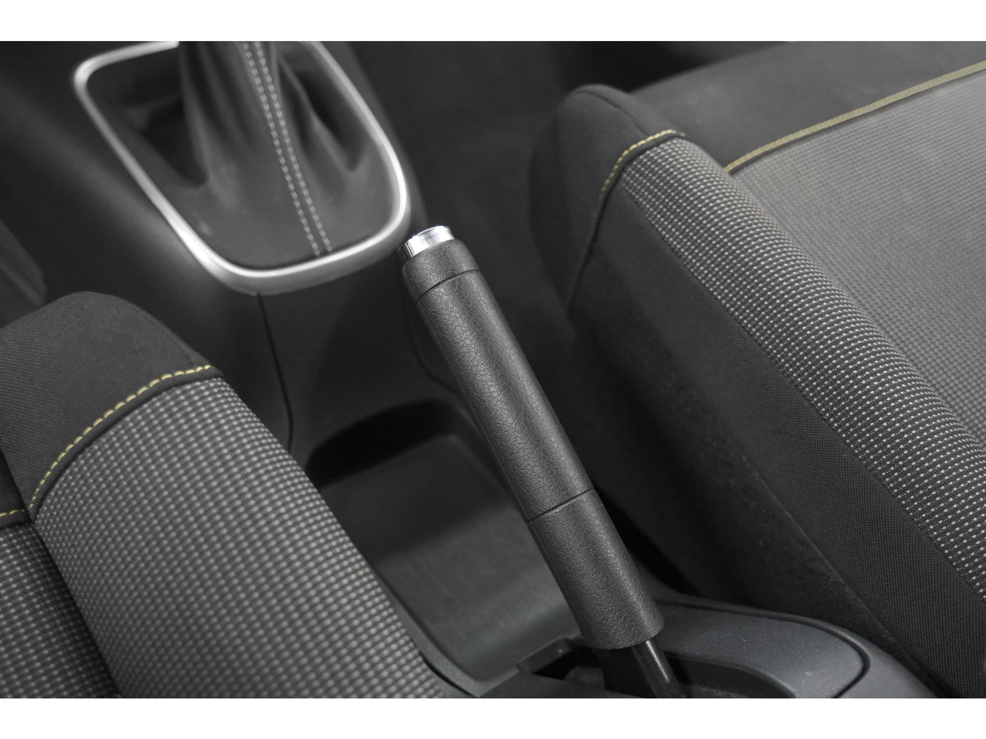 Citroen C3 PureTech 110 EAT6 Max | Camera | Parkeersensoren | Navigatie | Apple Carplay