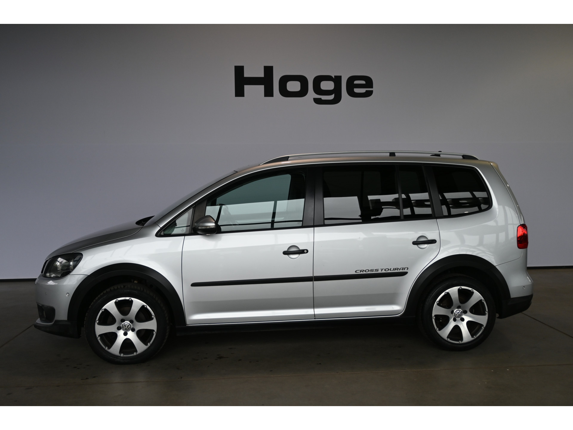 Volkswagen Touran 1.4 TSI Cross Climate control Trekhaak Cruise control PDC Inruil Mogelijk!