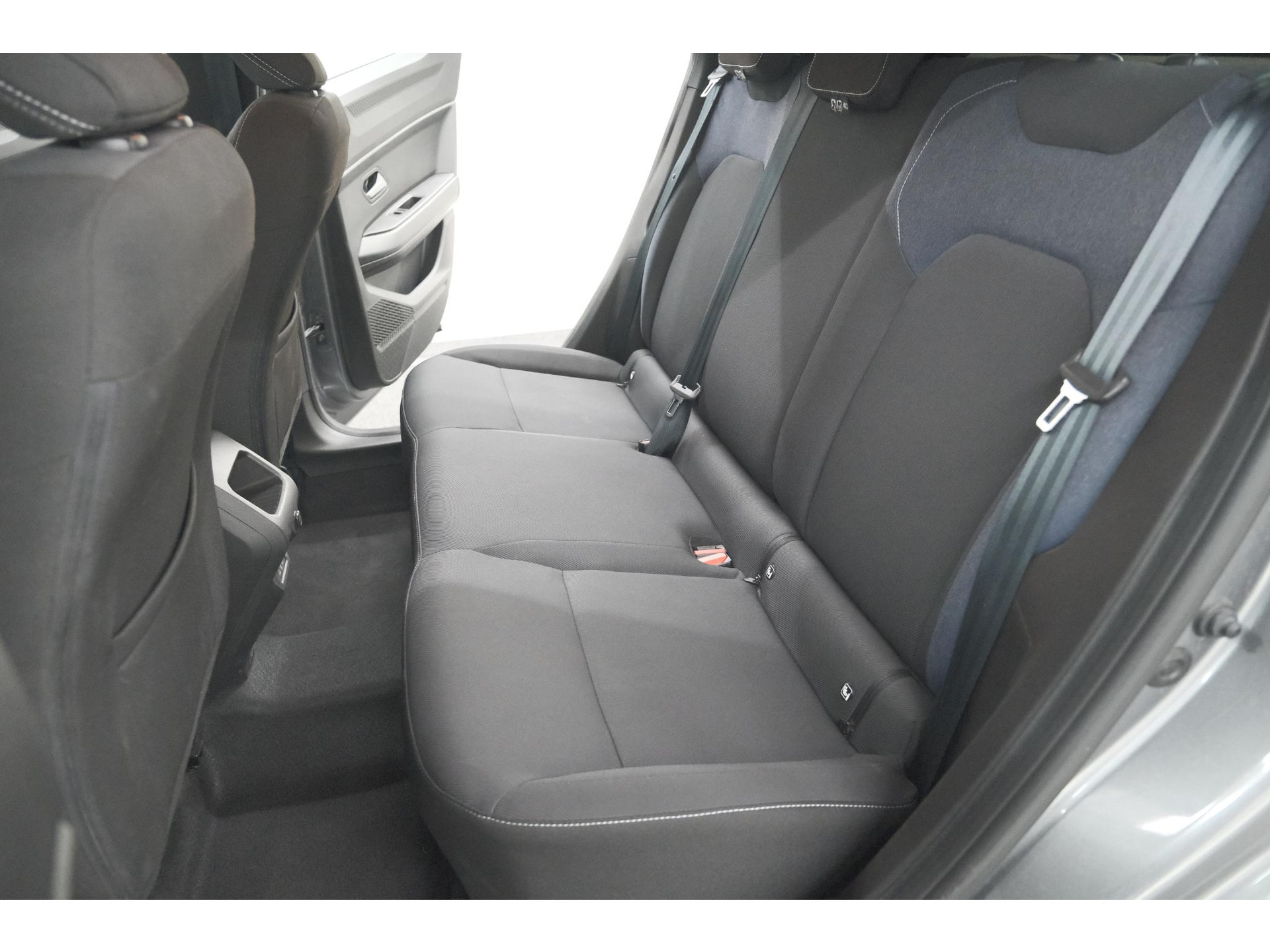 Dacia Duster Mild Hybrid 130 Expression | Camera | Stoelverwarming | Apple Carplay | Navigatie