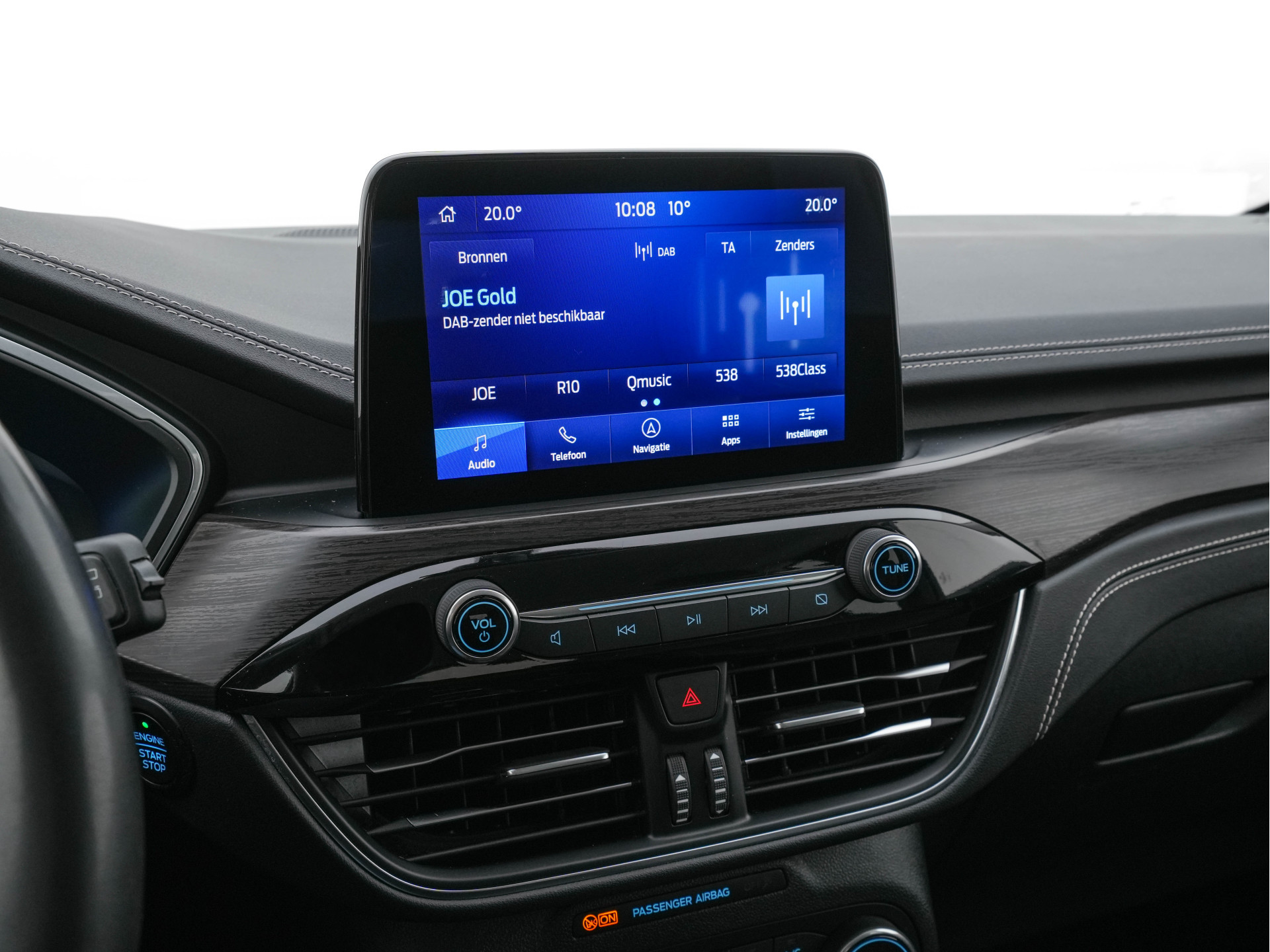 Ford Kuga 2.5 PHEV Vignale (Plug-In) (INCL-BTW) Aut. *LEATHER | DIGI-COCKPIT | FULL-LED | KEYLESS | DAB | CARPLAY | NAVI-FULLMAP | MEMORY-PACK | HEATED-COMFORTSEATS | PRIVACY-GLASS | TOWBAR | 18''ALU*