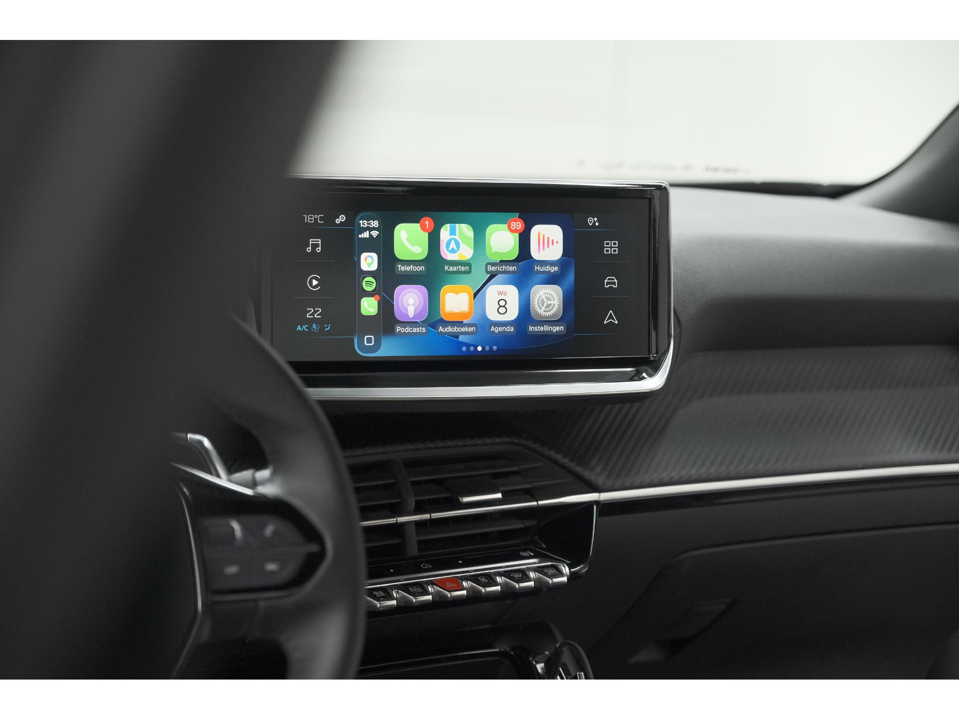 Peugeot 2008 1.2 Hybrid 136 Style | Apple Carplay | Parkeersensoren | Climate control