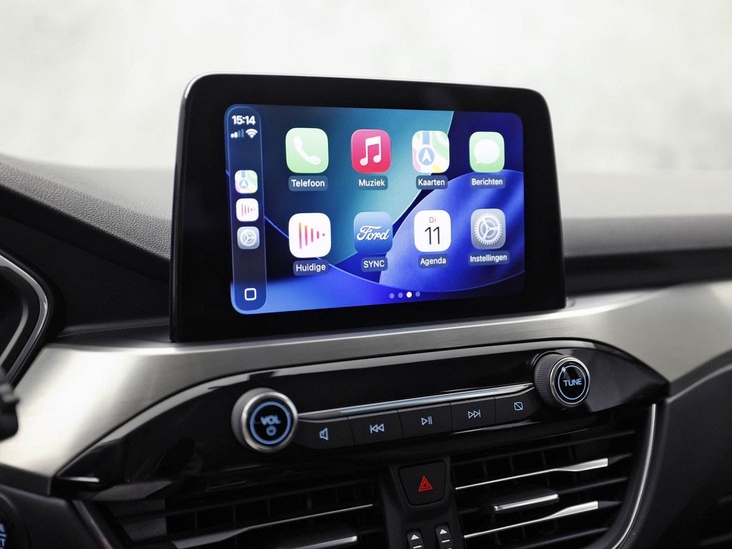 Ford Kuga 2.5 PHEV Titanium Sport 225Pk Automaat (VIRTUAL COCKPIT, SOH 93%, APPLE CARPLAY, GROOT NAVI, CAMERA, SPORTSTOELEN, CRUISE, TREKHAAK, NIEUWSTAAT)