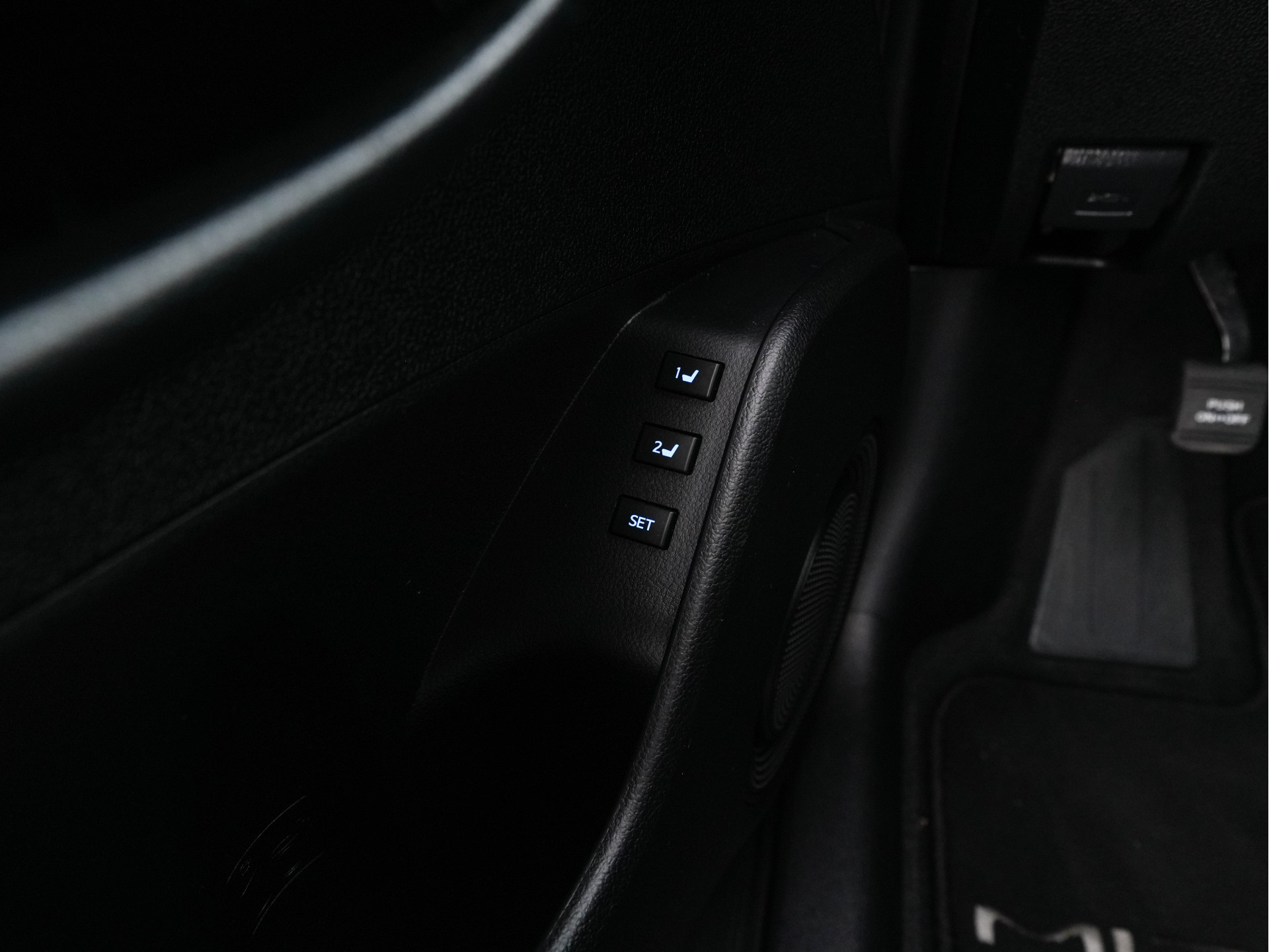 Toyota Mirai FCV Executive [ HYDROGEN ] [INCL-BTW] Aut. *LEATHER | FULL-LED | JBL-SOUNDSYSTEM | CAMERA | KEYLESS | MEMORY-PACK | ADAPTIVE-CRUISE | BLIND-SPOT |  DAB | NAVI-FULLMAP | DIGI-COCKPIT | COMFORT-SEATS | LANE-ASSIST