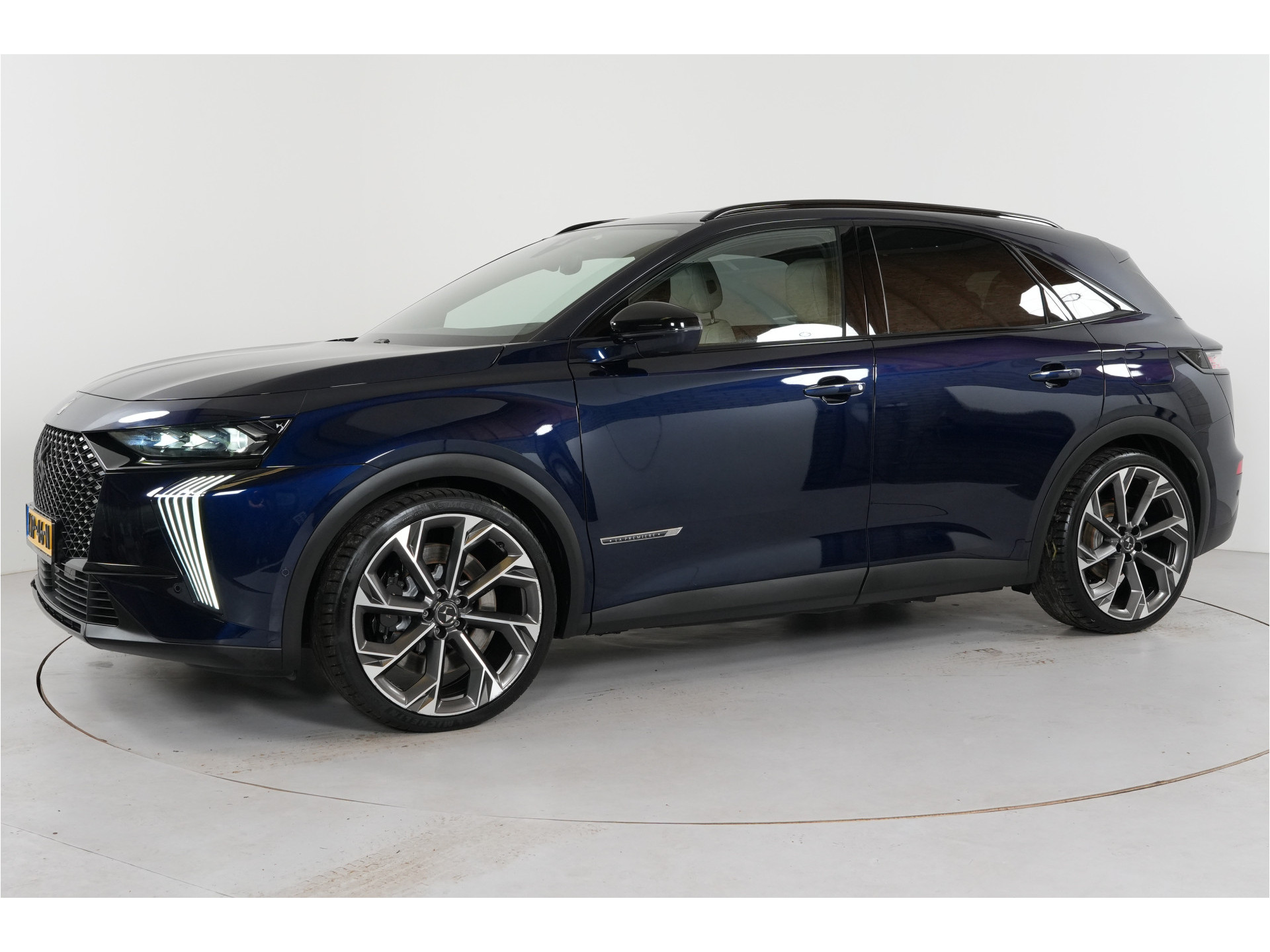 DS 7 E-Tense 4x4 La Première 360 pk PHEV | SOH 96% | Pano | Massage | Nachtzicht | Focal | 360° Cam | Nappa |