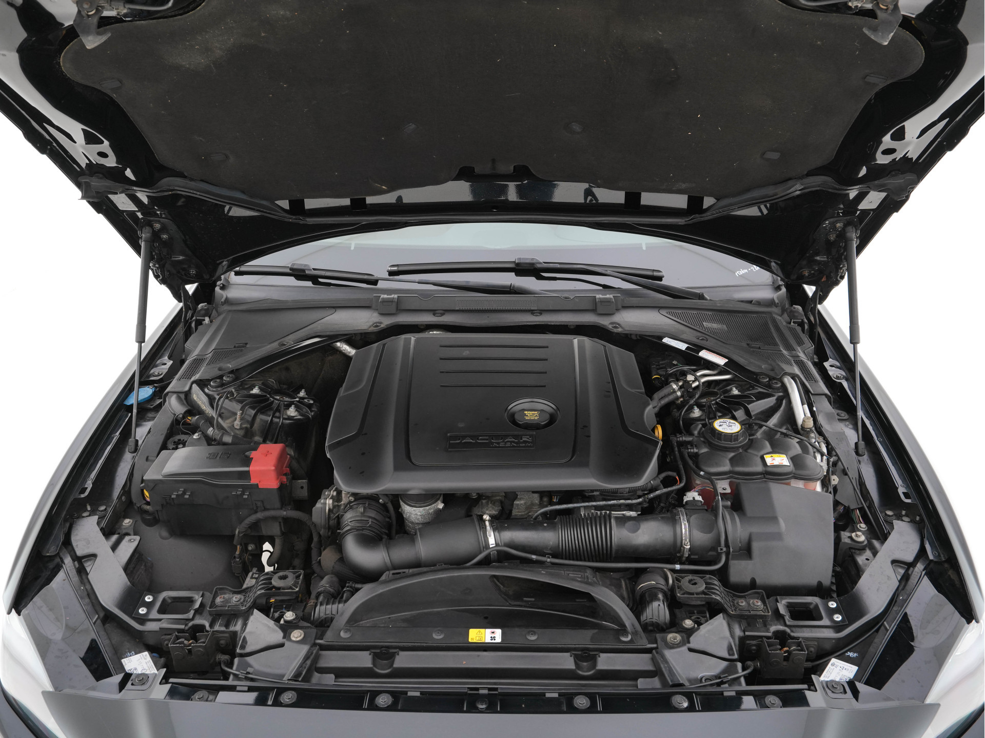 Jaguar XE 2.0 D Pure ( ⚠️ ) Aut. *LEATHER | NAVI-FULLMAP | HEATED-COMFORTSEATS | CAMERA | ECC | SHIFT-PADDLES | LANE-ASSIST | PDC | SHIFT-PADDLES | LANE-ASSIST | JAGUAR-AUDIO | CRUISE | 17''ALU*