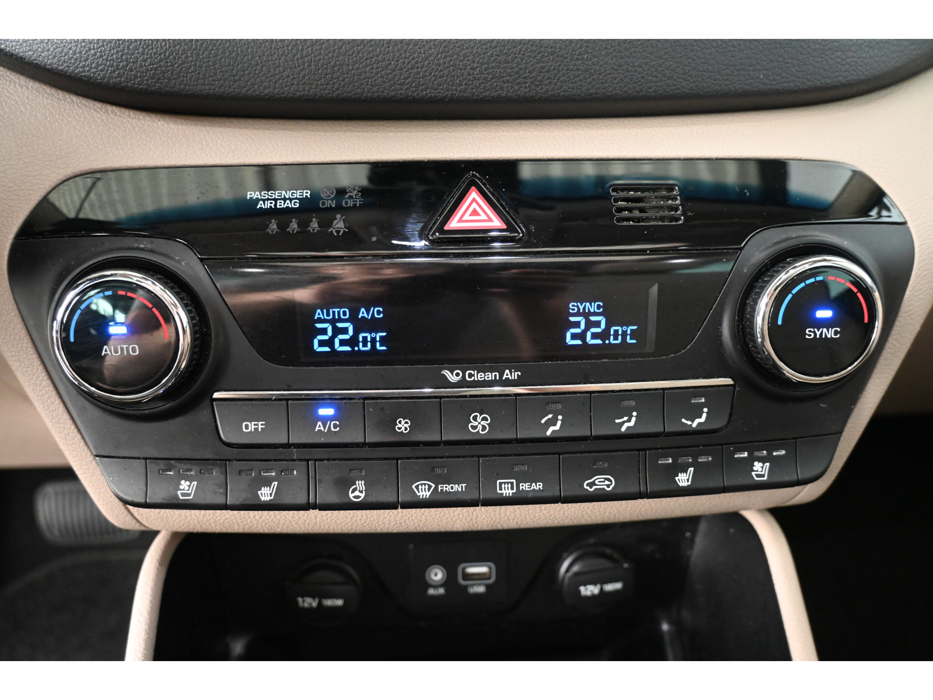 Hyundai Tucson 1.6 T-GDi Premium 4WD Automaat Panoramadak Navigatie Cruise Stoelverwarming Clima 100% Onderhouden! Inruil Mogelijk!