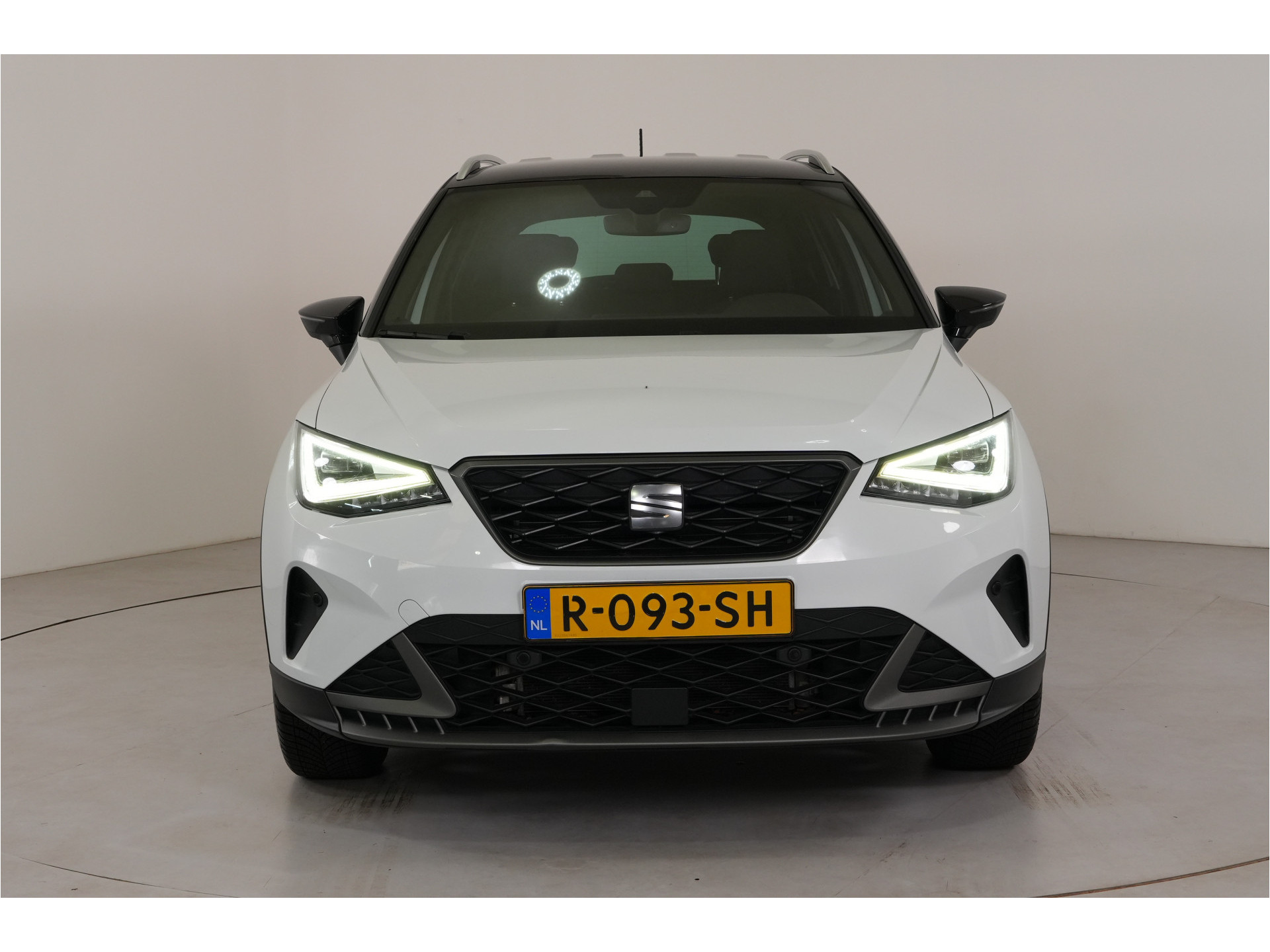 SEAT Arona 1.5 TSI EVO FR Business Intense | 150 pk | Camera | Stl. verw. | Adaptive Cruise |