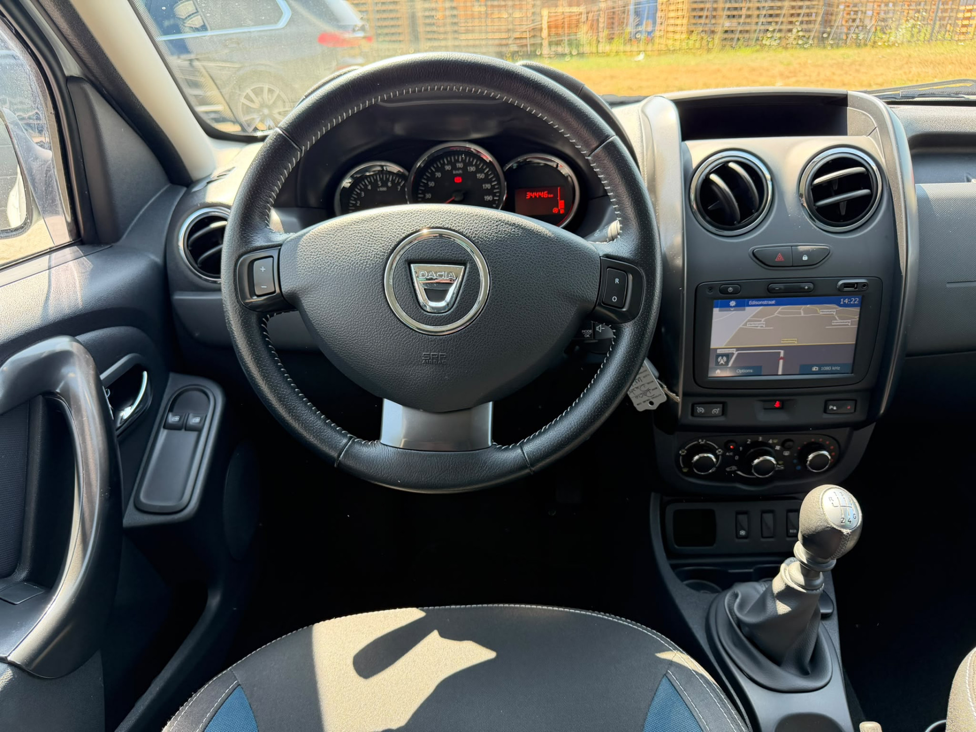 Dacia Duster 1.2 TCe 4x2 10th Anniversary | 2E EIGENAAR | 3/6 OF 12 MND GARANTIE | NAVI | CAMERA | LMV |