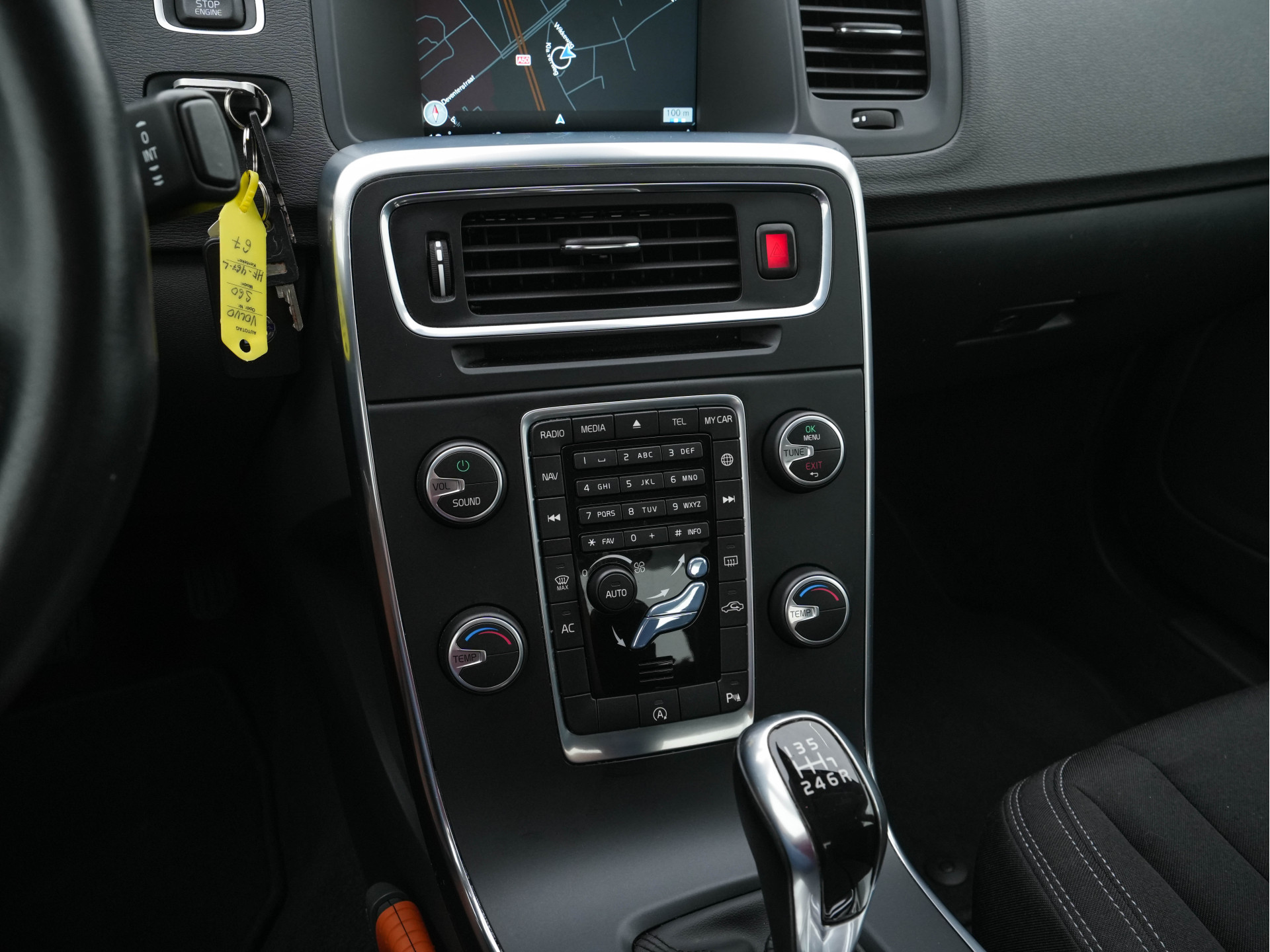 Volvo S60 2.0 D4 Kinetic Business-Pack-Connect *NAVI-FULLMAP | COMFORT-SEATS | ECC | PDC | CRUISE | TOWBAR | 16''ALU *