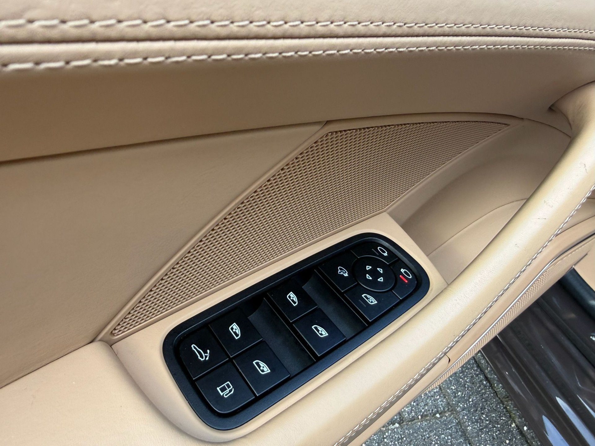 Porsche Panamera 2.9 4 E-Hybrid Platinum Edition | 2E EIGENAAR | 3/6/12MND GARANTIE | ACC | PANO | HUD | CARPLAY | SFEER | 360 CAMERA | BOMVOL | SOFTCLOSE |