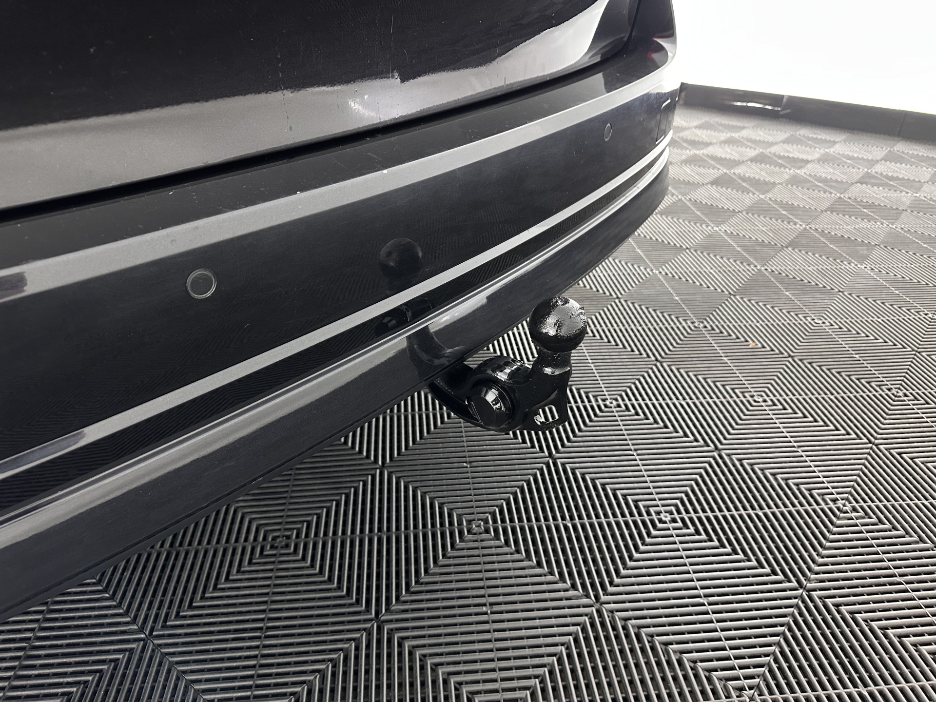 ŠKODA Octavia Combi 1.0 TSI Style (INCL-BTW) *PANO | FULL-LED | LANE-ASSIST | DIGI-COCKPIT | HEATED-COMFORTSEATS | NAVI-FULLMAP | PRIVACYGLASS | KEYLESS | DAB | ECC | PDC | CRUISE | TOWBAR | 18''ALU*