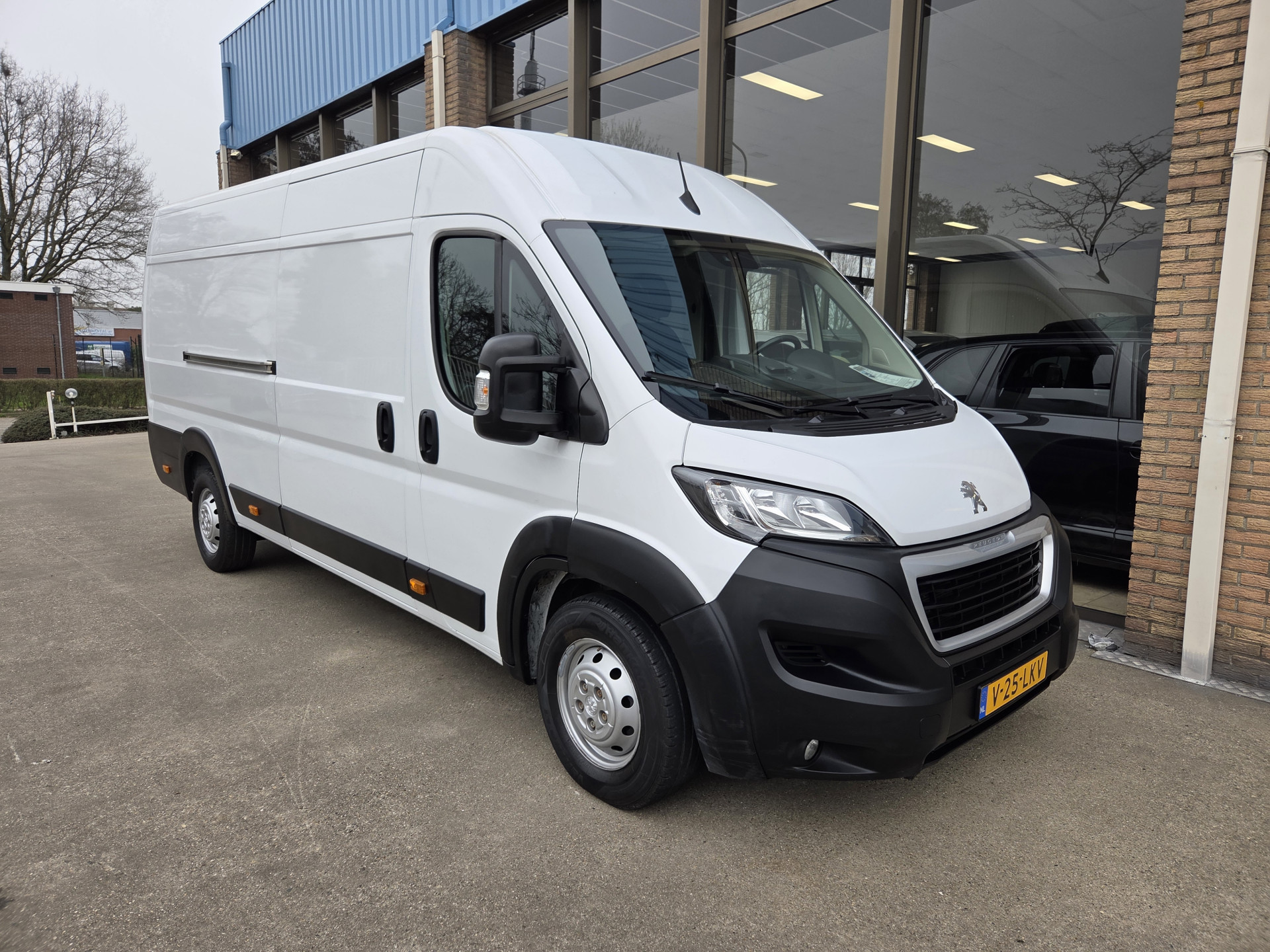 Peugeot Boxer 2.2 BlueHDI 140Pk L4H2 Airco Navi PDC Cruise control Achteruitrijcamera