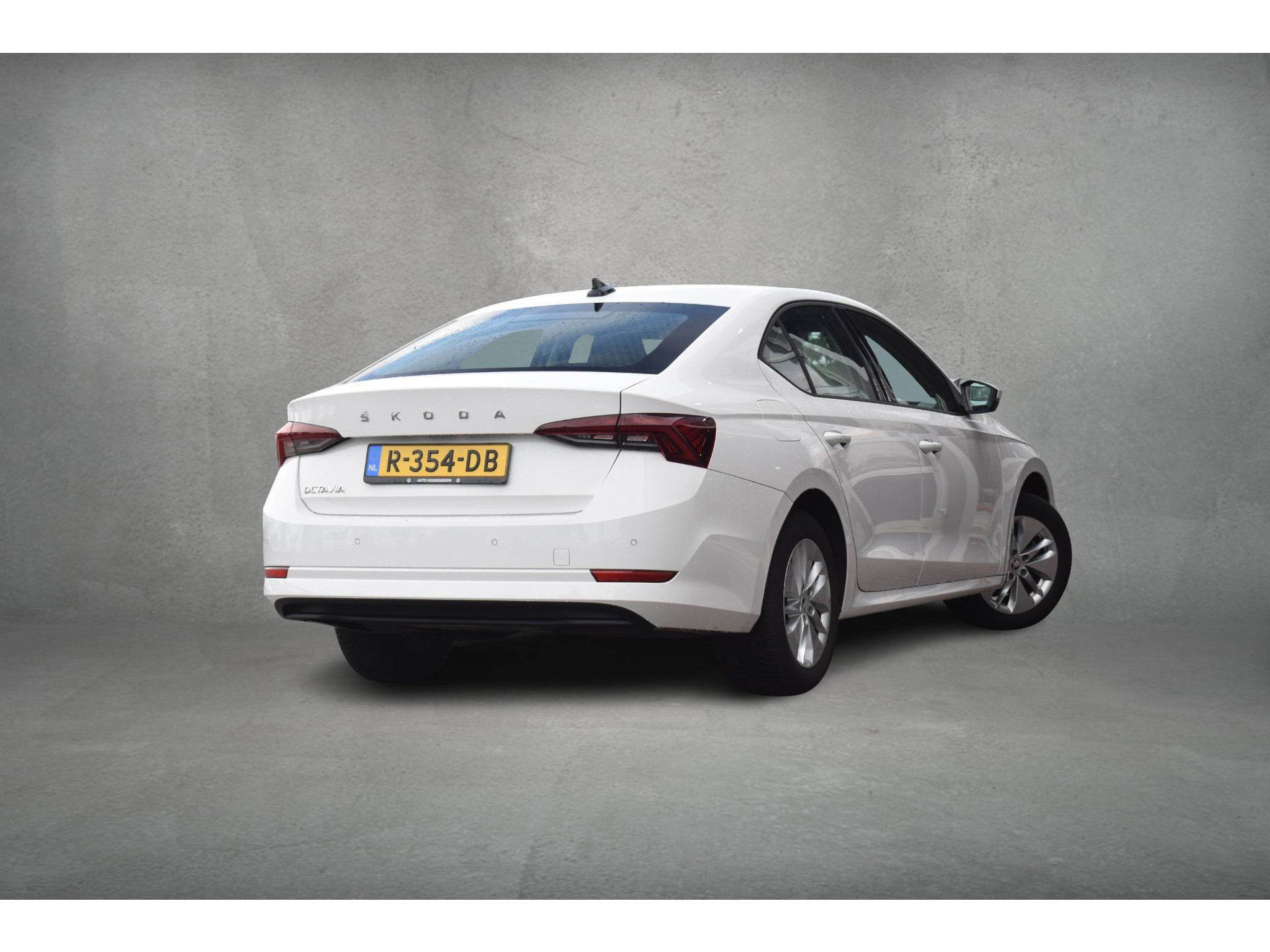 Skoda Octavia 1.0 TSI Business Edition | Apple CarPlay | Sportstoelen | Climate | Cruise