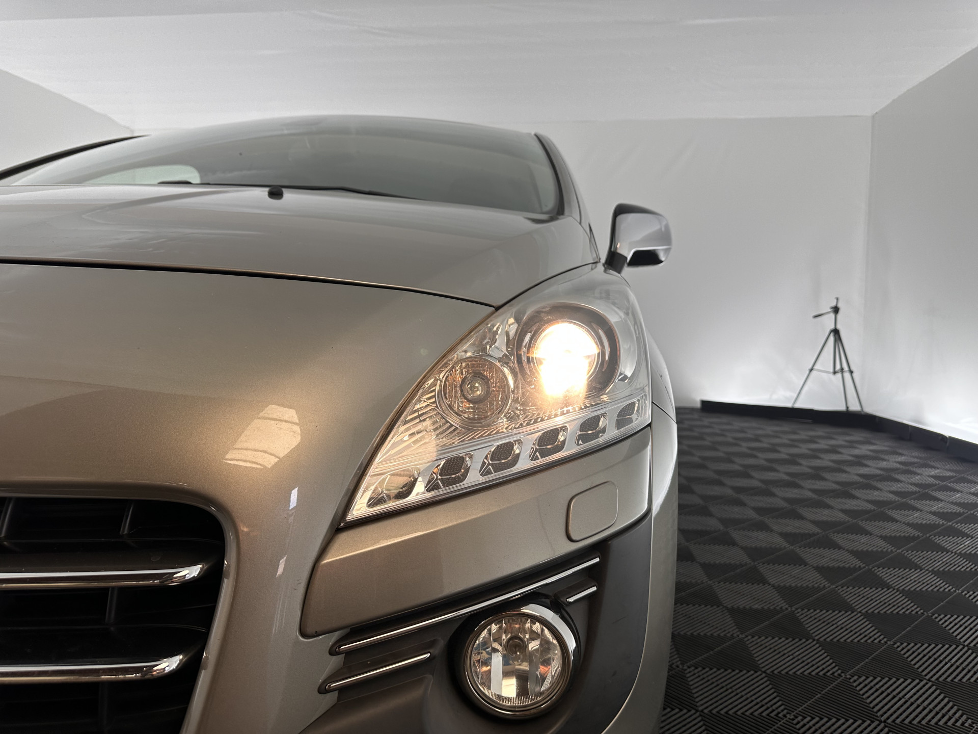 Peugeot 3008 2.0 HDiF HYbrid4 Aut. *NAVI-FULLMAP | COMFORT-SEATS | ECC | SHIFT-PADDLES | PDC | CRUISE | 16''ALU*