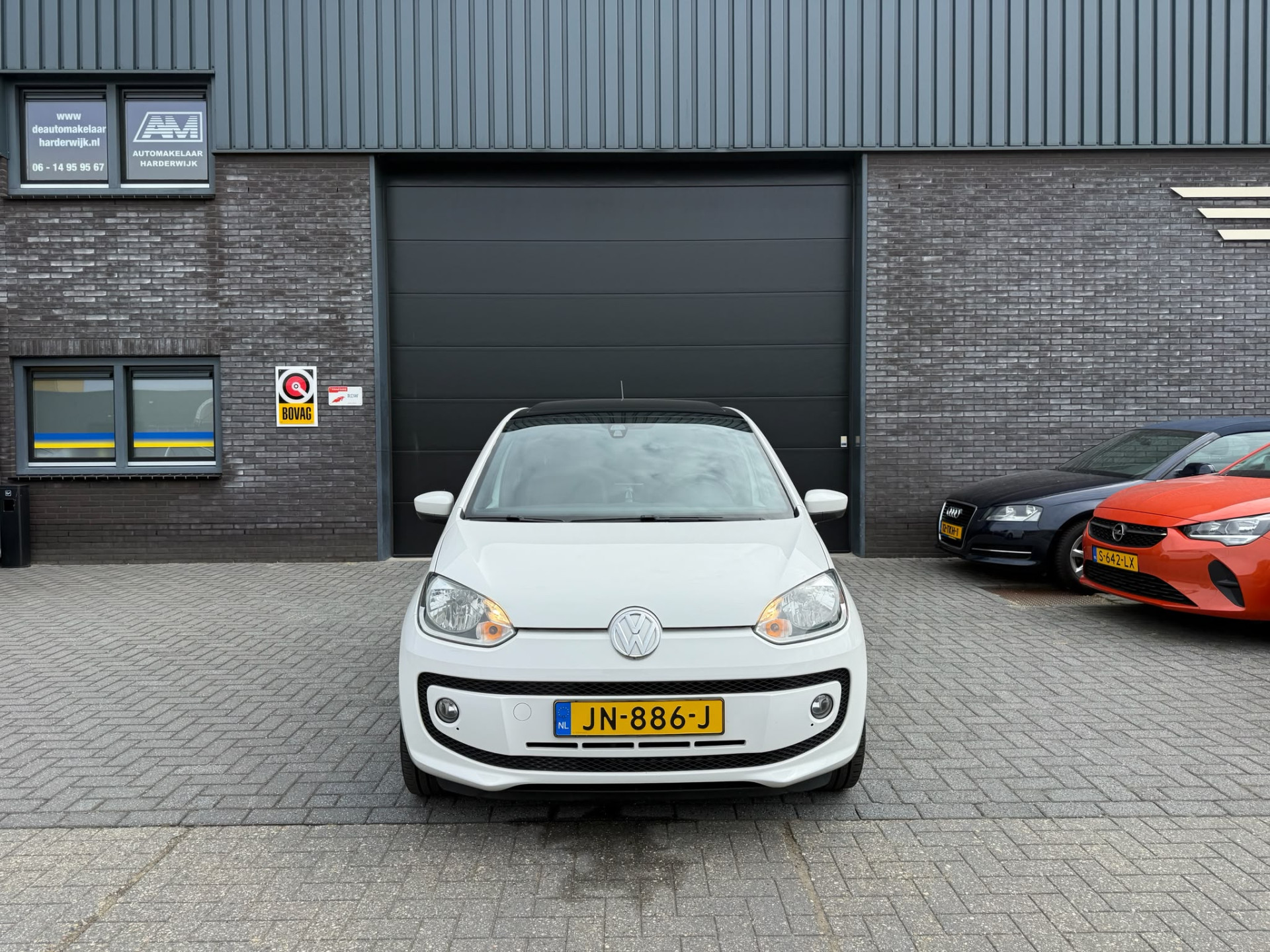 Volkswagen Up! 1.0 high up! BlueMotion | 2E EIGENAAR | 3/6/12MND GARANTIE | PANO | CRUISE | AIRCO | NAVI | FENDER AUDIO |
