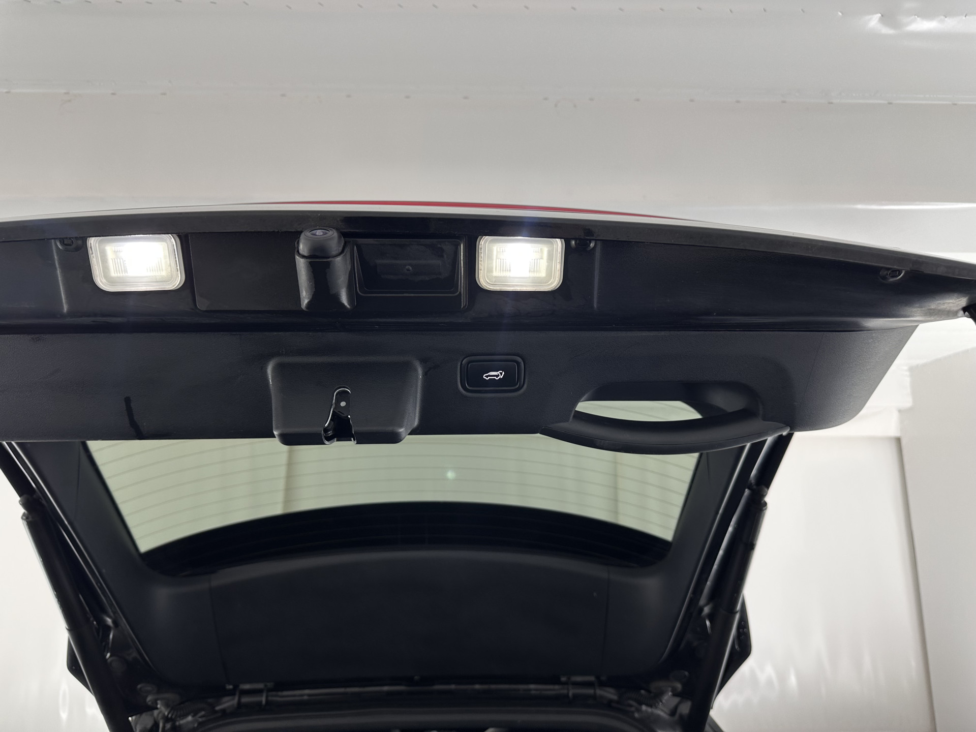 Kia EV6 GT-Line 77.4 kWh (3-Fase-11kW) {SOH-96%} (INCL-BTW) Aut. *HEATPUMP | PANO | HEAD-UP | LEATHER-ALCANTARA | ADAPTIVE-CRUISE | DIGI-COCKPIT | MERIDIAN-AUDIO | MEMORYPACK | FULL-LED | KEYLESS | TOPVIEW | DAB | BLINDSPOT | NAVI-FULLMAP |