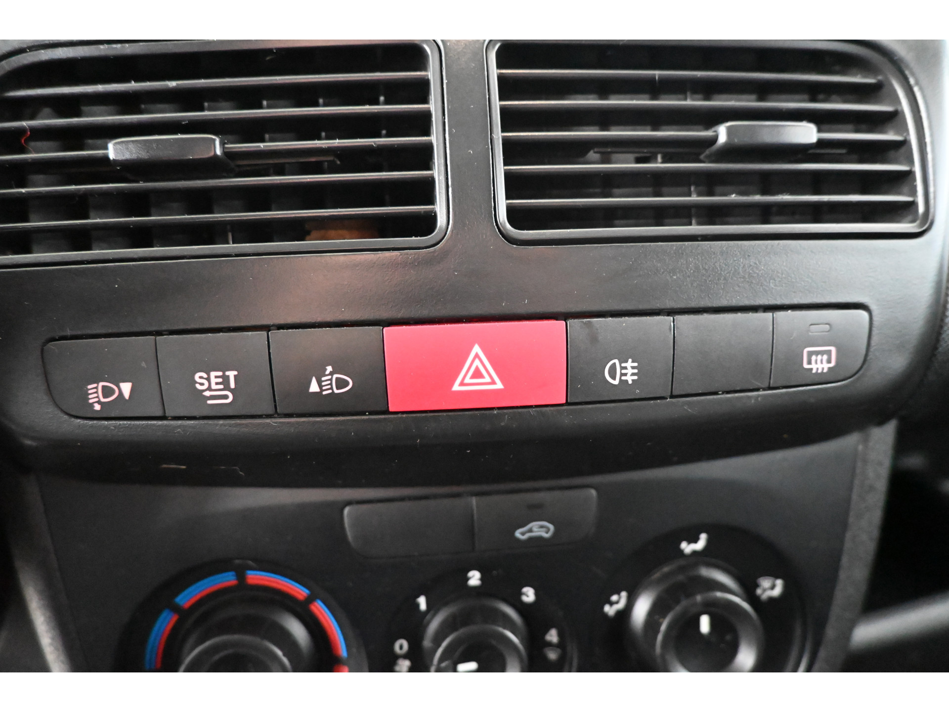 Opel Combo 1.3 CDTi L1H1 ecoFLEX Selection Elektrisch Pakket! Trekhaak  Inruil Mogelijk!