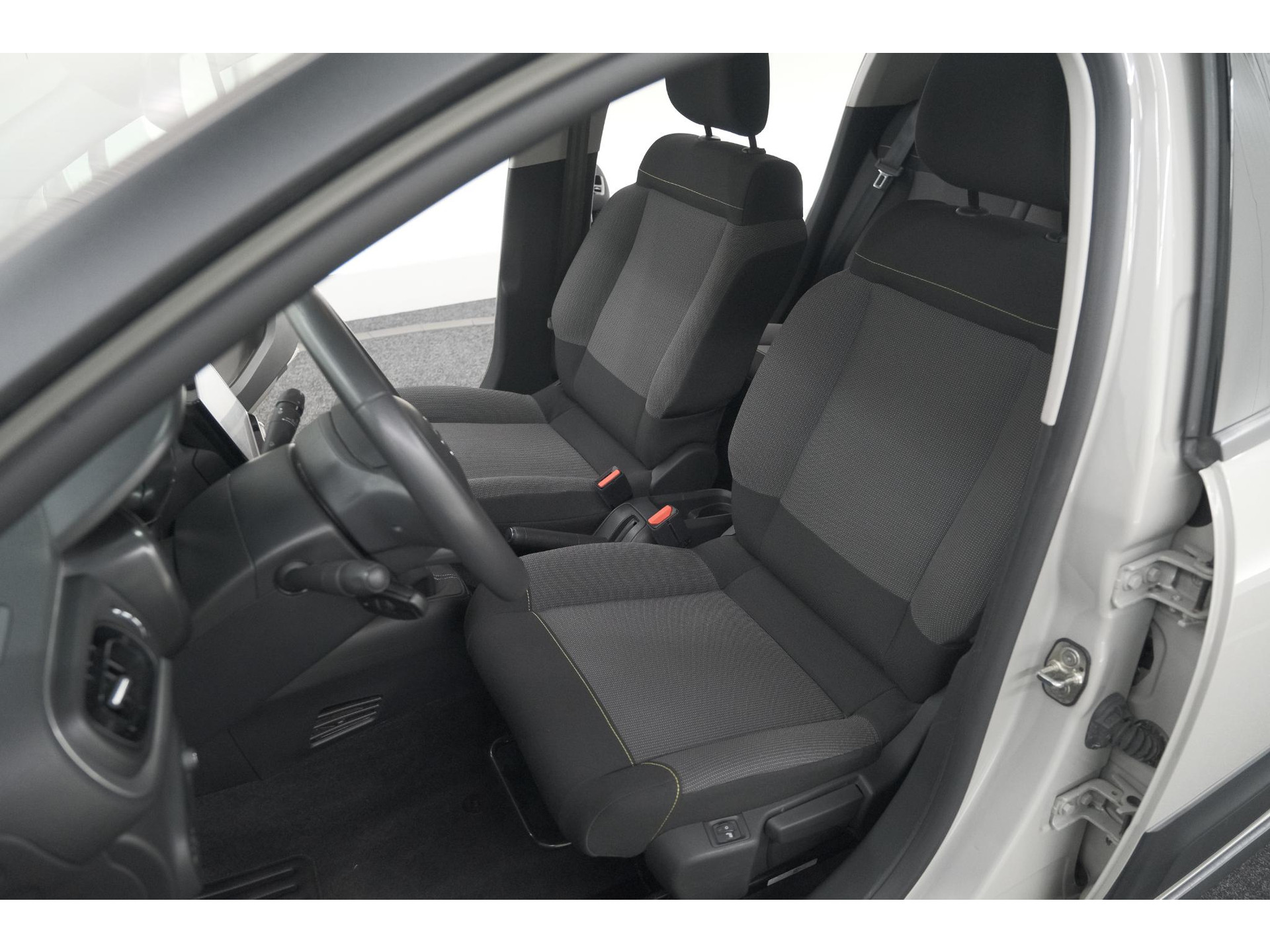 Citroen C3 PureTech 82 Feel Edition | Allseason Banden | Climate Control | Apple Carplay | Parkeersensoren