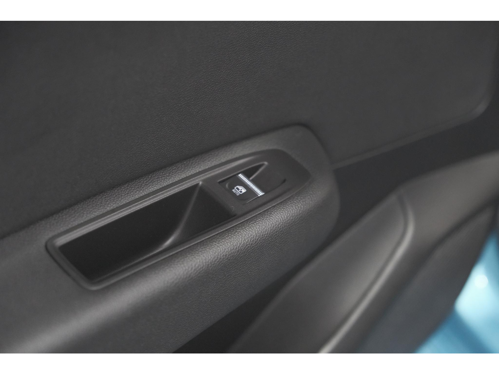 Renault Clio TCe 100 Intens | Navigatie | Apple Carplay | Parkeersensoren