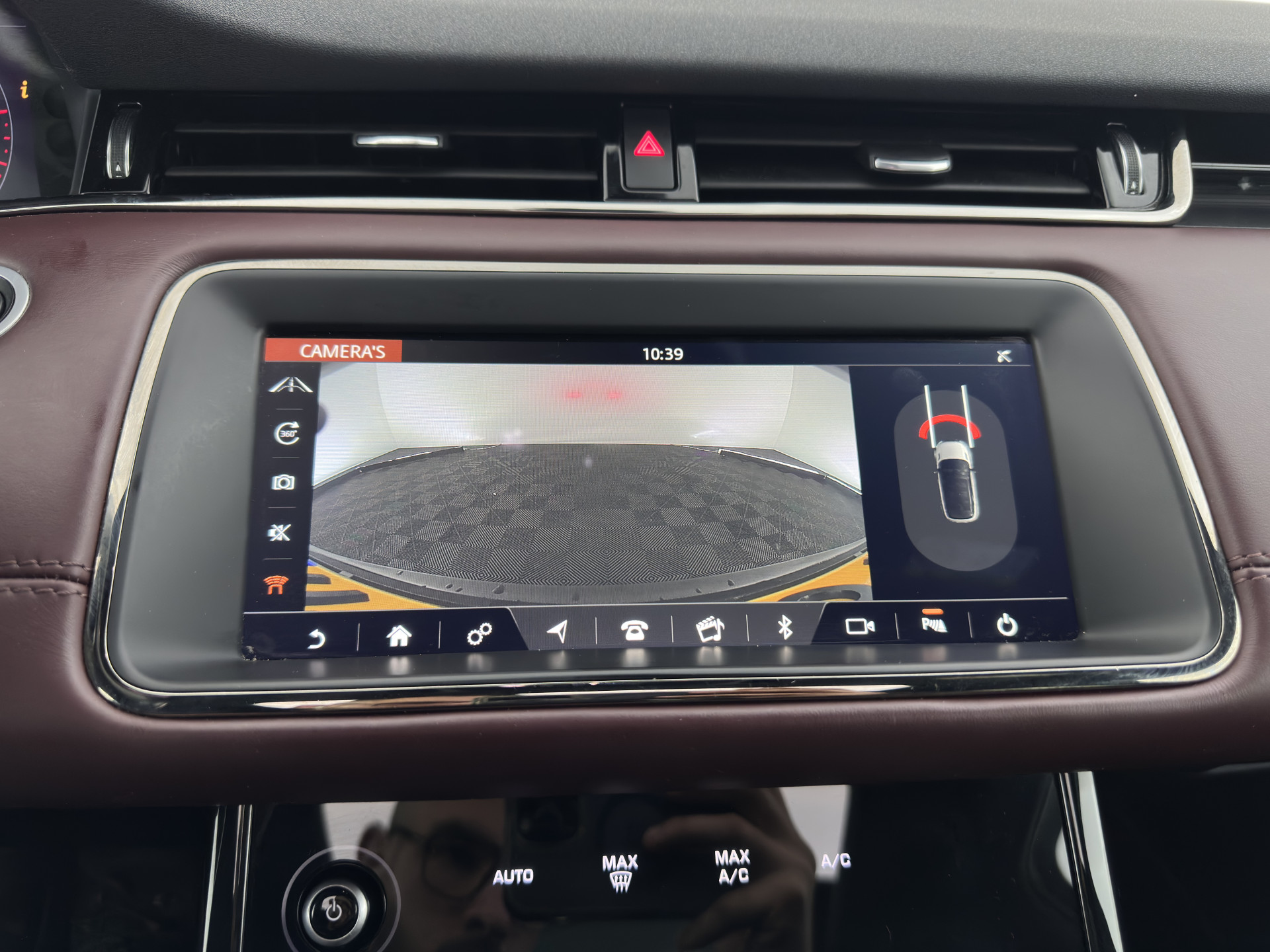 Land Rover Range Rover Evoque 2.0 D150 R-Dynamic *PANO | LEATHER | FULL-LED | NAVI-FULLMAP | CAMERA | KEYLESS | ECC | TOPVIEW | CARPLAY | HEATED-COMFORTSEATS | PDC | CRUISE | PRIVACY-GLASS | 20''ALU*