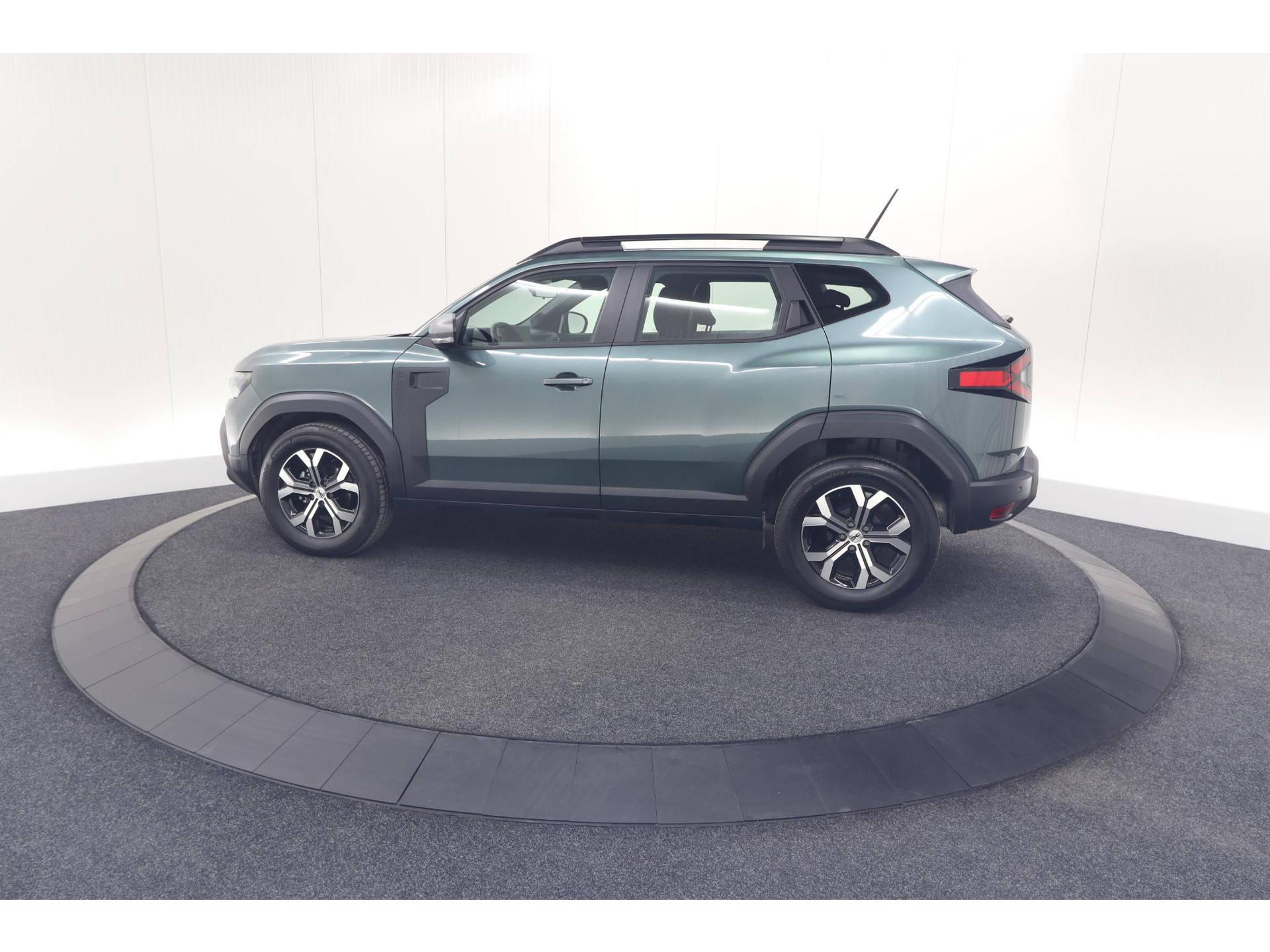 Dacia Duster Mild Hybrid 130 Expression | Camera | Stoelverwarming | Apple Carplay | Navigatie