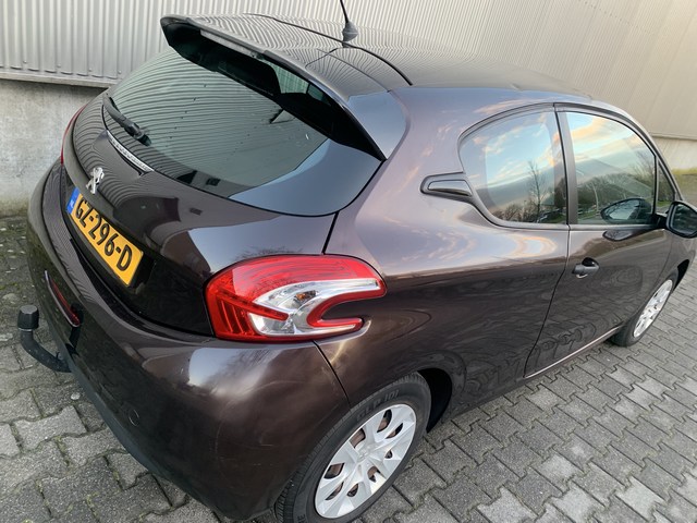 Peugeot 208 1.0 - V E R K O C H T