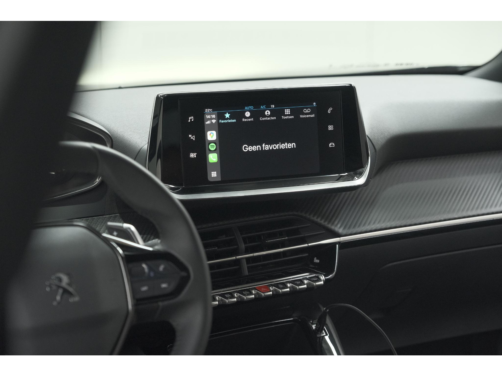 Peugeot 2008 PureTech 130 EAT8 GT | 360 Camera | Adaptieve Cruise Control | Stoelmassage | Apple Carplay