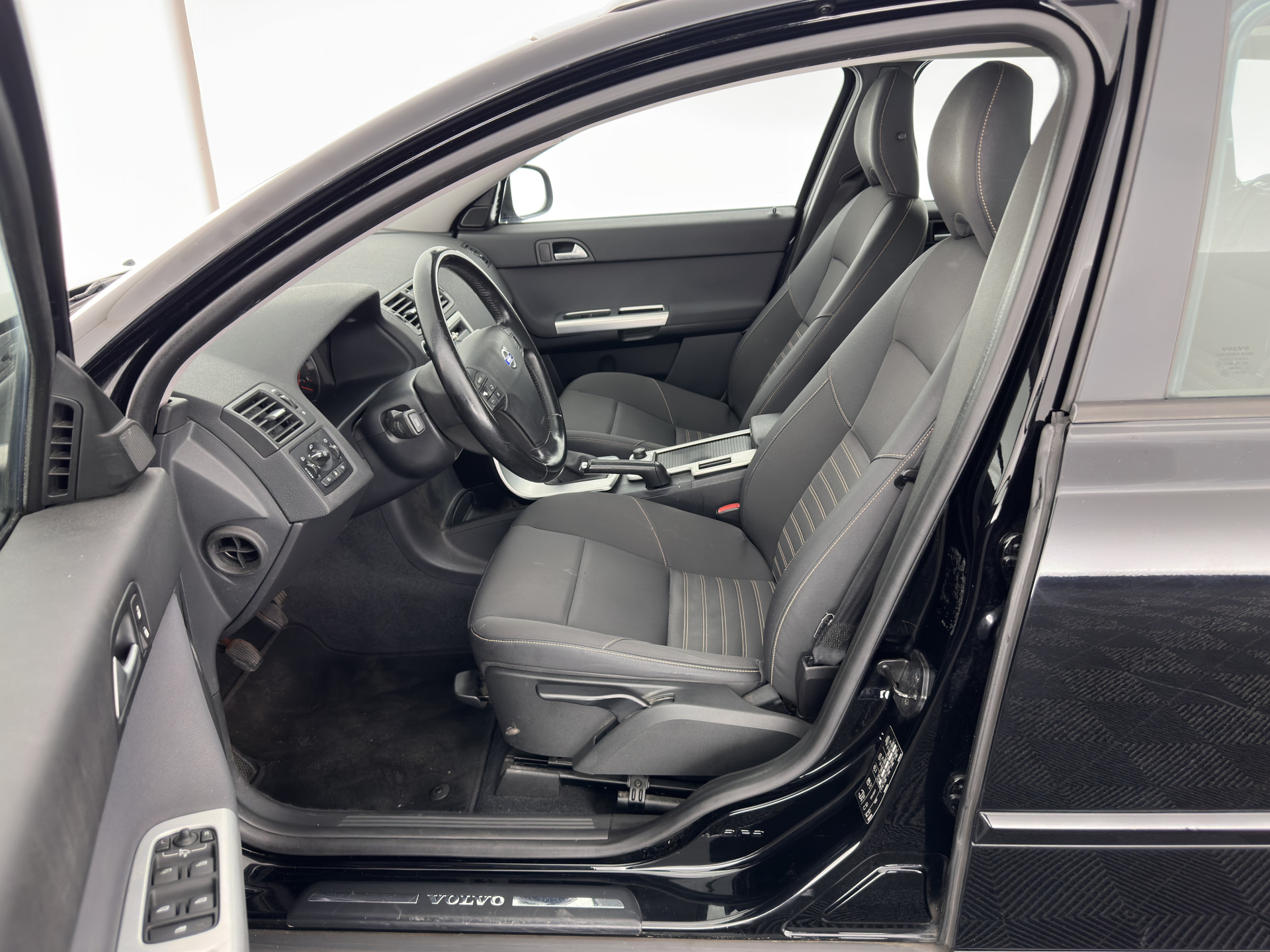 Volvo V50 1.6 D2 S/S Sport *COMFORT-SEATS | ECC | PDC | TOWBAR | 17"ALU*