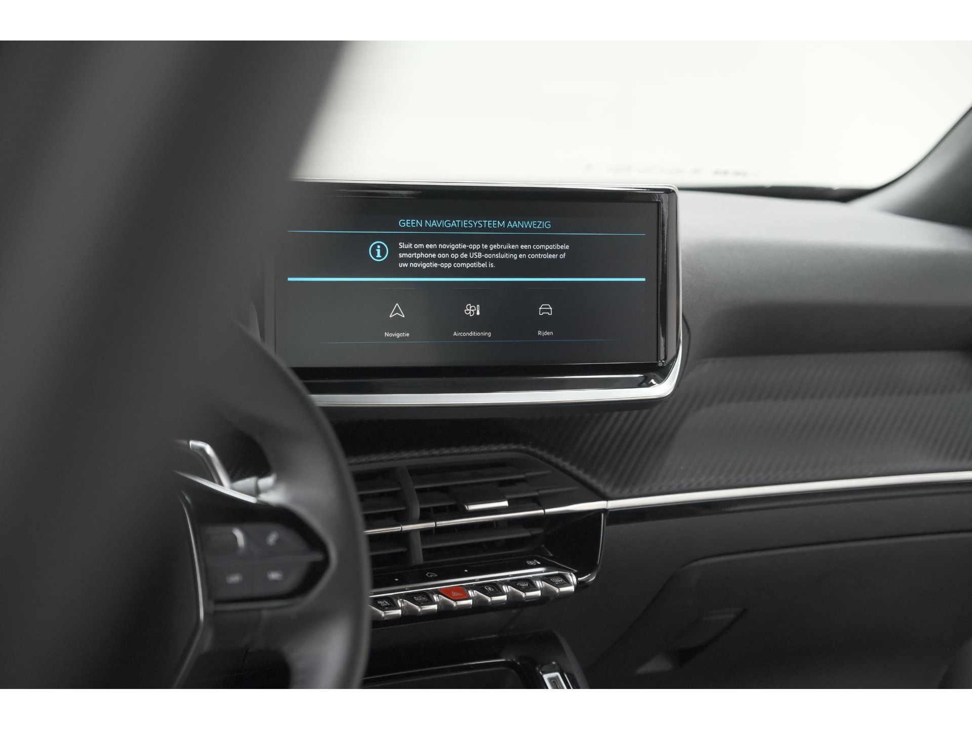 Peugeot 2008 1.2 Hybrid 136 Style | Apple Carplay | Parkeersensoren | Climate control