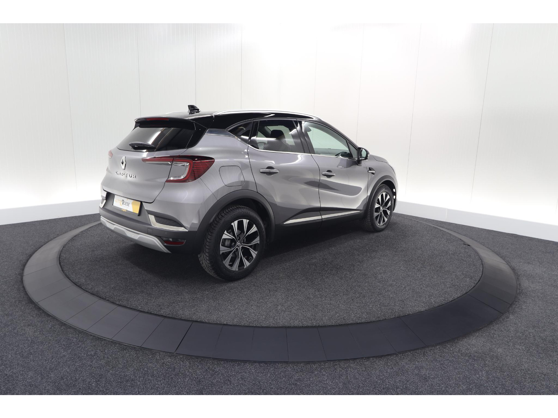 Renault Captur Mild Hybrid 140 EDC Techno | Camera | 9.3 Inch Scherm | Apple Carplay | Parkeersensoren | Allseason Banden | Stoelverwarming