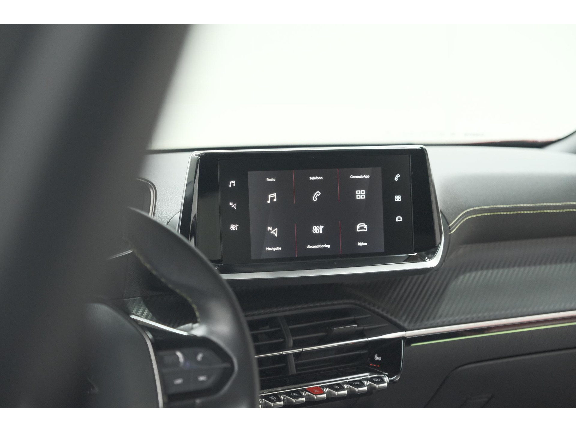 Peugeot 2008 PureTech 130 GT-Line | Trekhaak | Camera | Apple Carplay | Parkeersensoren