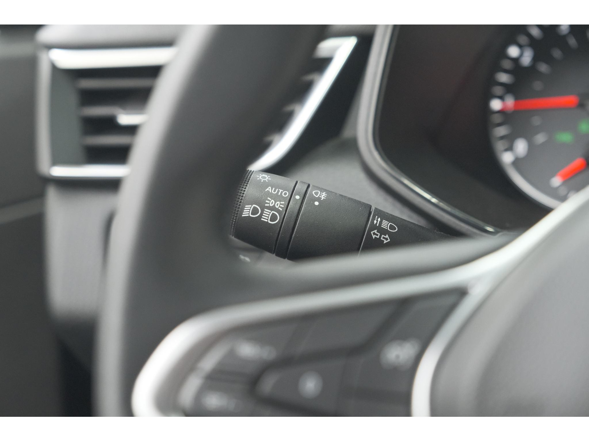 Renault Clio TCe 90 Equilibre | Parkeersensoren | Apple Carplay | Cruise Control
