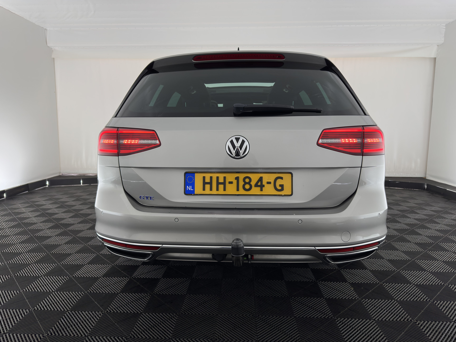 Volkswagen Passat Variant 1.4 TSI GTE Highline Plug-in Aut. *PANO | LEATHER-ALCANTARA | FULL-LED | CAMERA | NAVI-FULLMAP | ADAPTIVE-CRUISE | HEATED-ERGONOMIC-SPORTSEATS | KEYLESS | PDC | ECC | PRIVACY-GLASS | TOWBAR | AMBIENT-LIGHT | KEYLESS | ..