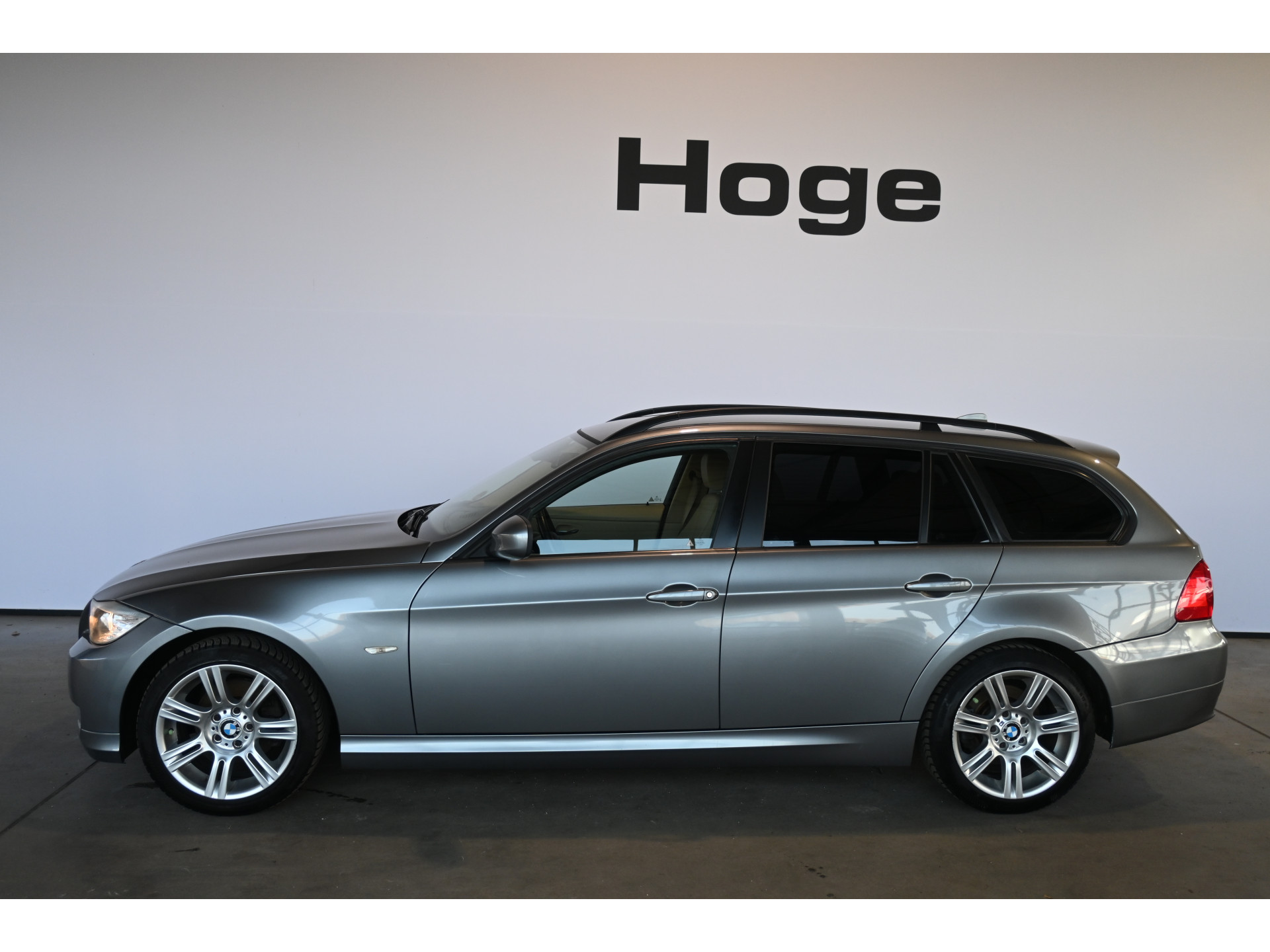 BMW 3-serie Touring 316i Business Line Climate Leder Cruise control Trekhaak Pdc Inruil Mogelijk!