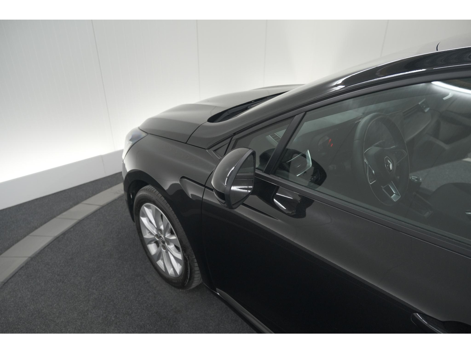 Renault Clio TCe 90 Equilibre | Parkeersensoren | Apple Carplay | Cruise Control