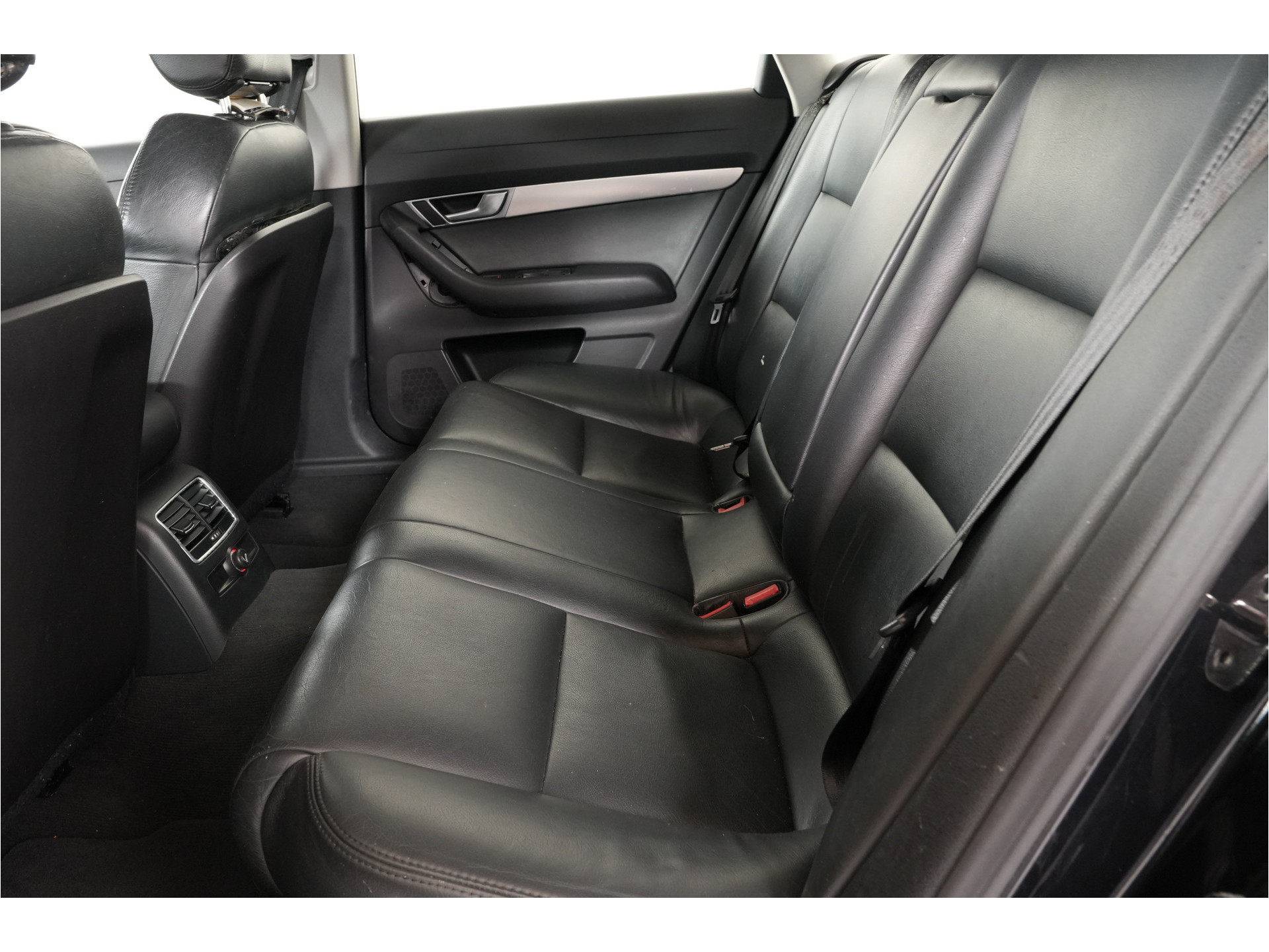 Audi A6 Limousine 3.2 FSI quattro Pro Line Business | Leder |