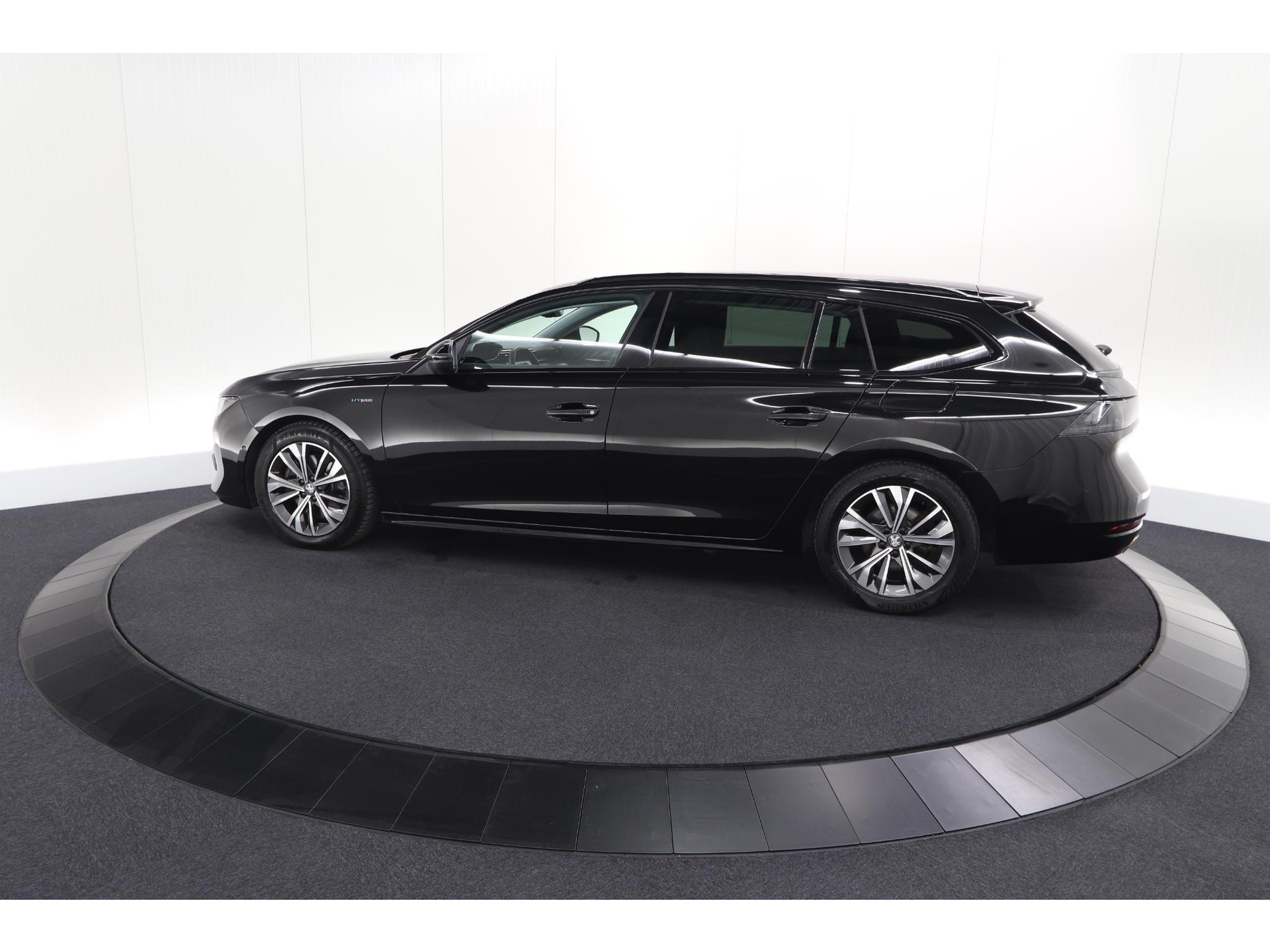 Peugeot 508 SW 1.6 HYbrid 225 Allure | Drive Assist Plus | Elektronische Kofferklep | Camera | Apple Carplay