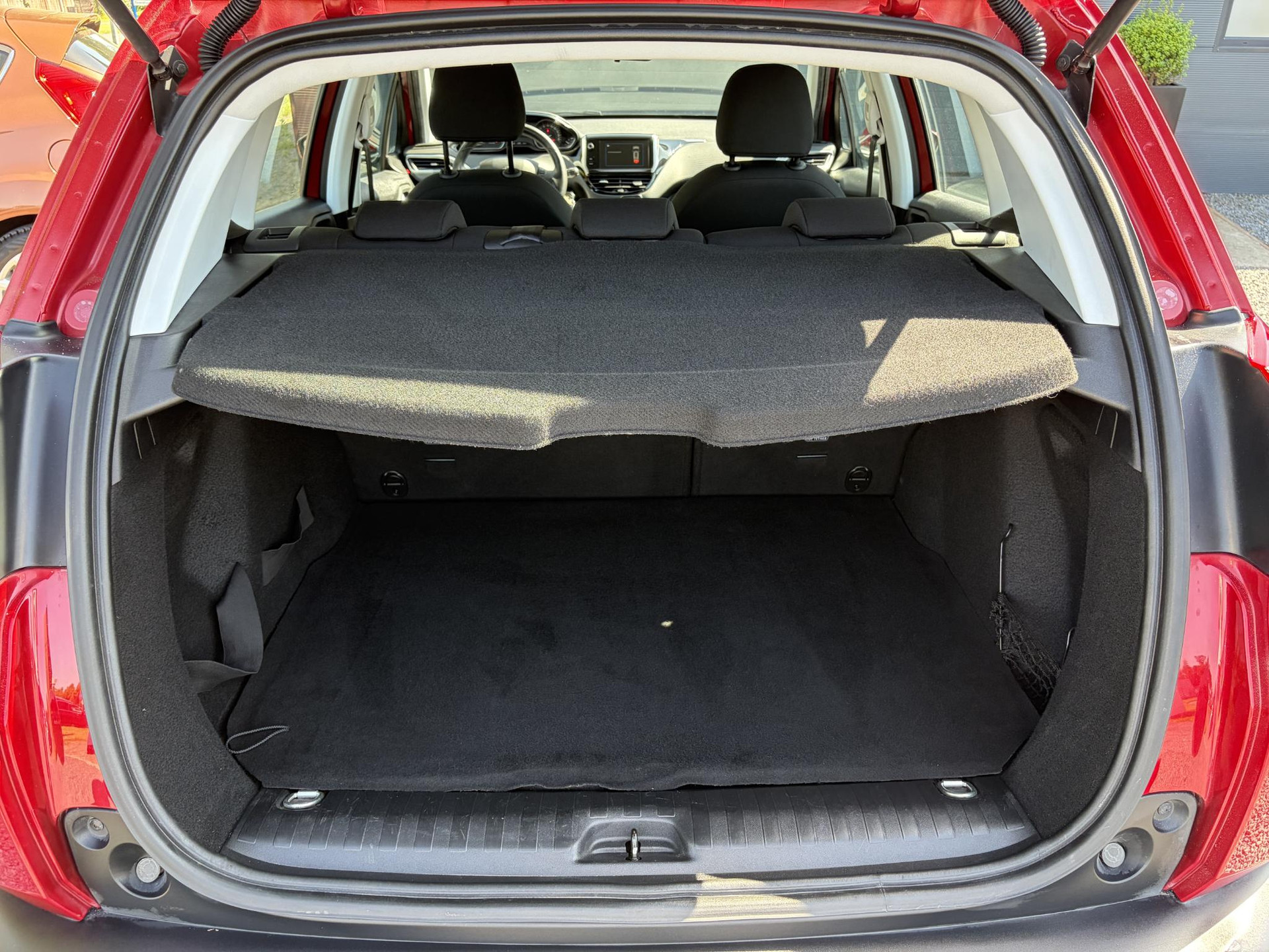 Peugeot 2008 1.2 PureTech Active 110pk,Dealer Onderhouden,Navi,Carplay,Airco,Cruise,Pdc,N.A.P,Apk tot 05-2027