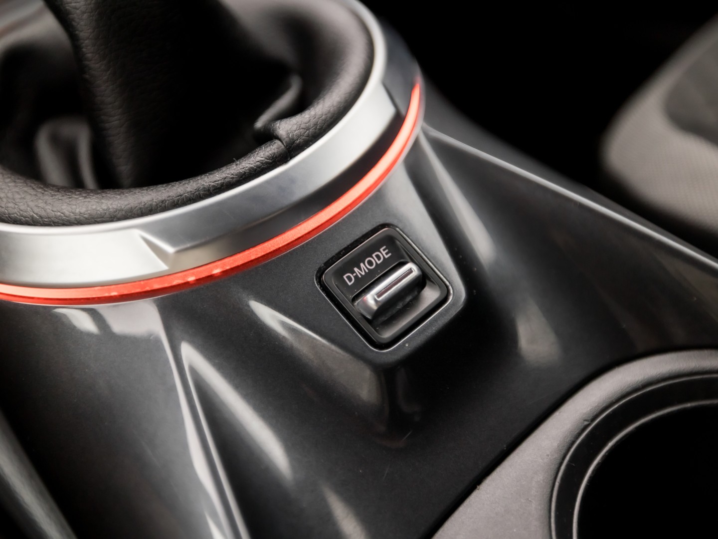 Nissan Juke 1.0 DIG-T N-Connecta Black Sport (APPLE CARPLAY, NAVIGATIE, CLIMATE, CAMERA, SPORTSTOELEN, GETINT GLAS, CRUISE, NIEUWSTAAT)