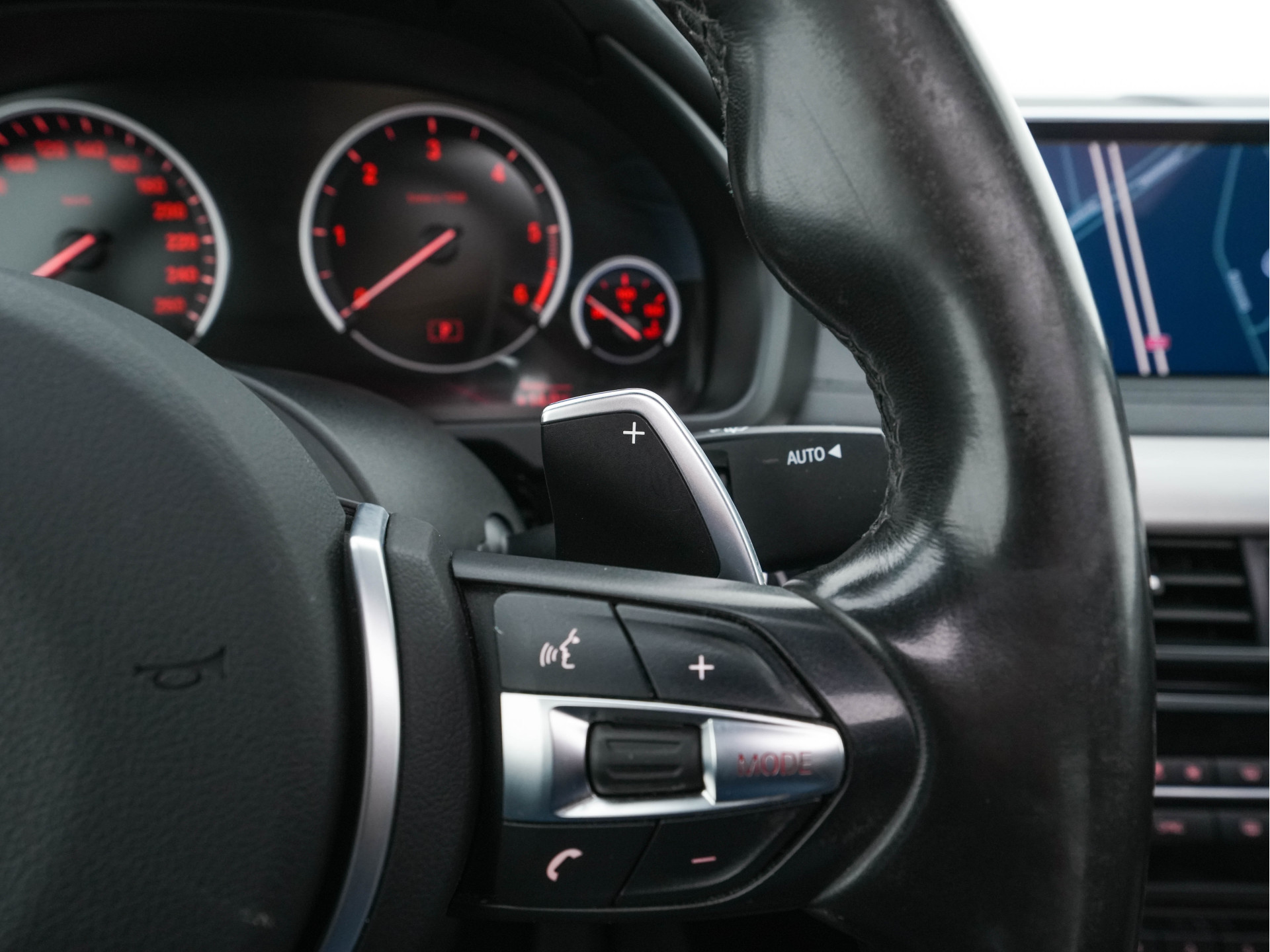 BMW X6 xDrive30d High Executive M-Sport-Pack Aut. *PANO |  FULL-LEATHER | BLIND-SPOT | FULL-LED | HARMAN/KARDON-AUDIO | ADAPTIVE-CRUISE | SHIFT-PADDLES | HEAD-UP | SURROUND-VIEW | MEMORY-PACK | NAVI-FULLMAP | KEYLESS | ECC | PDC | 20''A