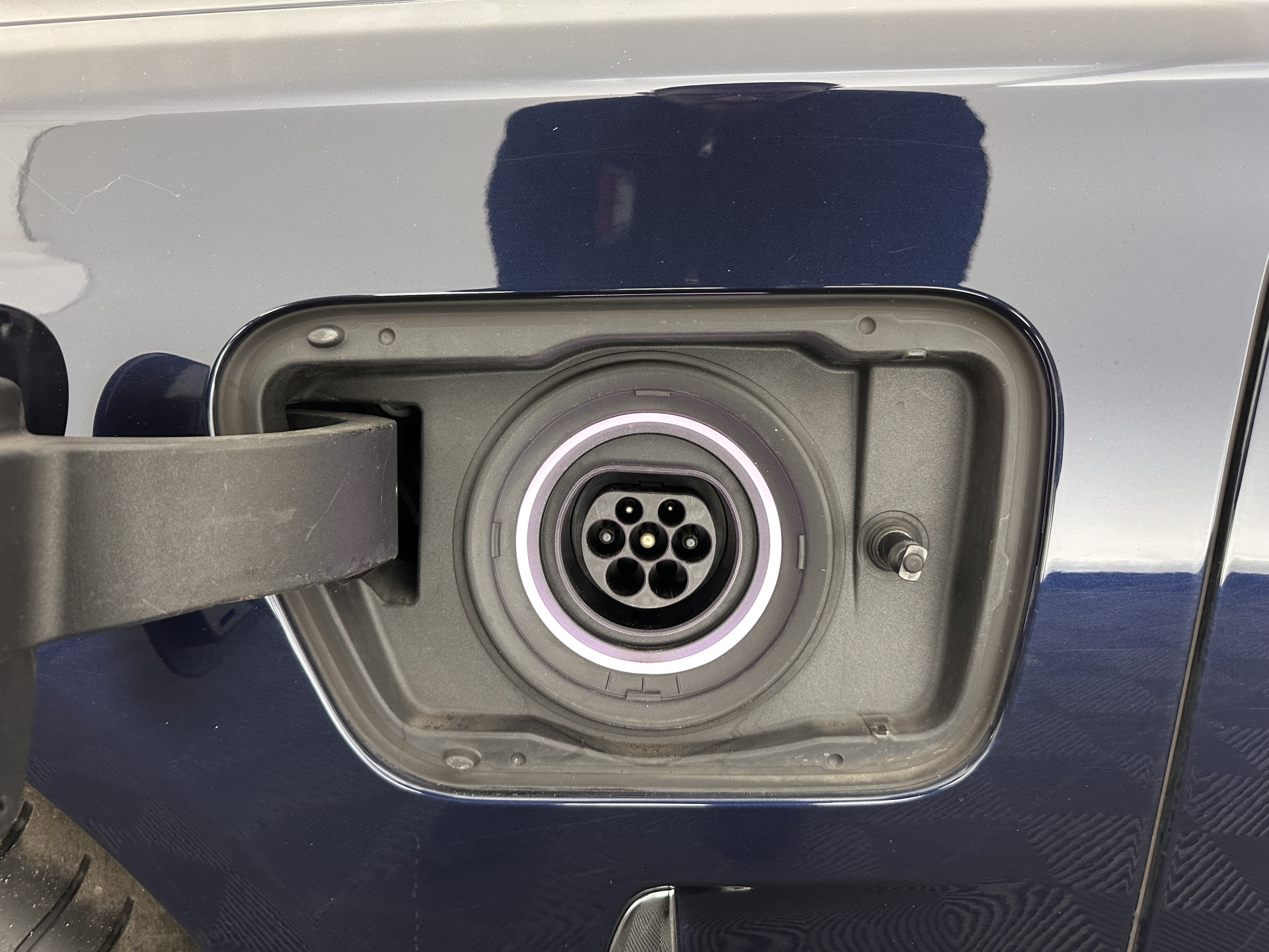 BMW 7-serie 745Le (Plug-in) (INCL-BTW) *PANO | LEATHER | FULL-LED | HEAD-UP | BLINDSPOT | MEMORY-PACK | DIGI-COCKPIT | KEYLESS | DAB+ | CAMERA | HEATED-COMFORTSEATS | AMBIENTLIGHT | CARPLAY | SHIFTPADDLES | 18''ALU*