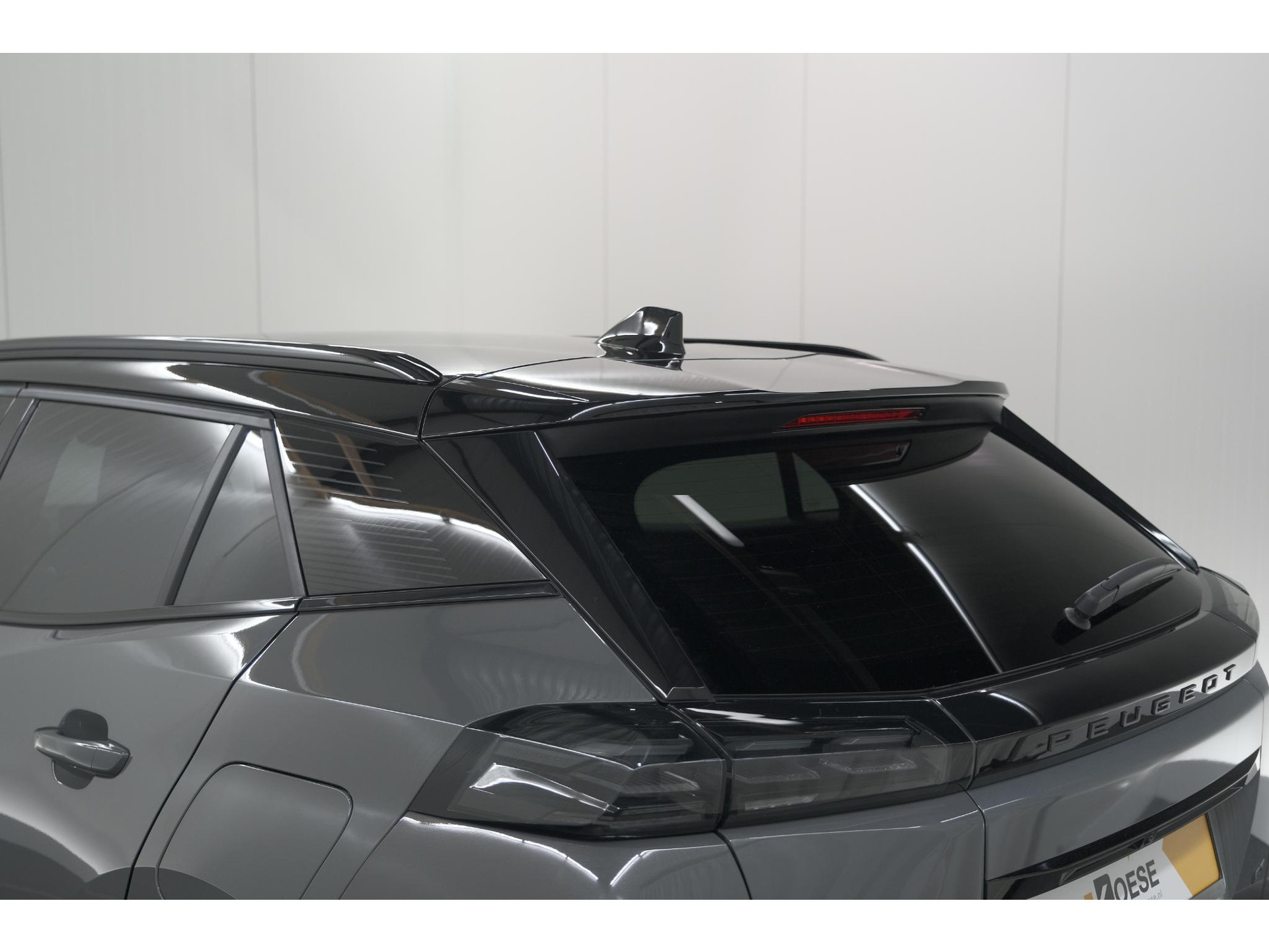 Peugeot 2008 PureTech 130 EAT8 GT | 360 Camera | Stoelmassage | Adaptieve Cruise Control | Dodehoekdetectie